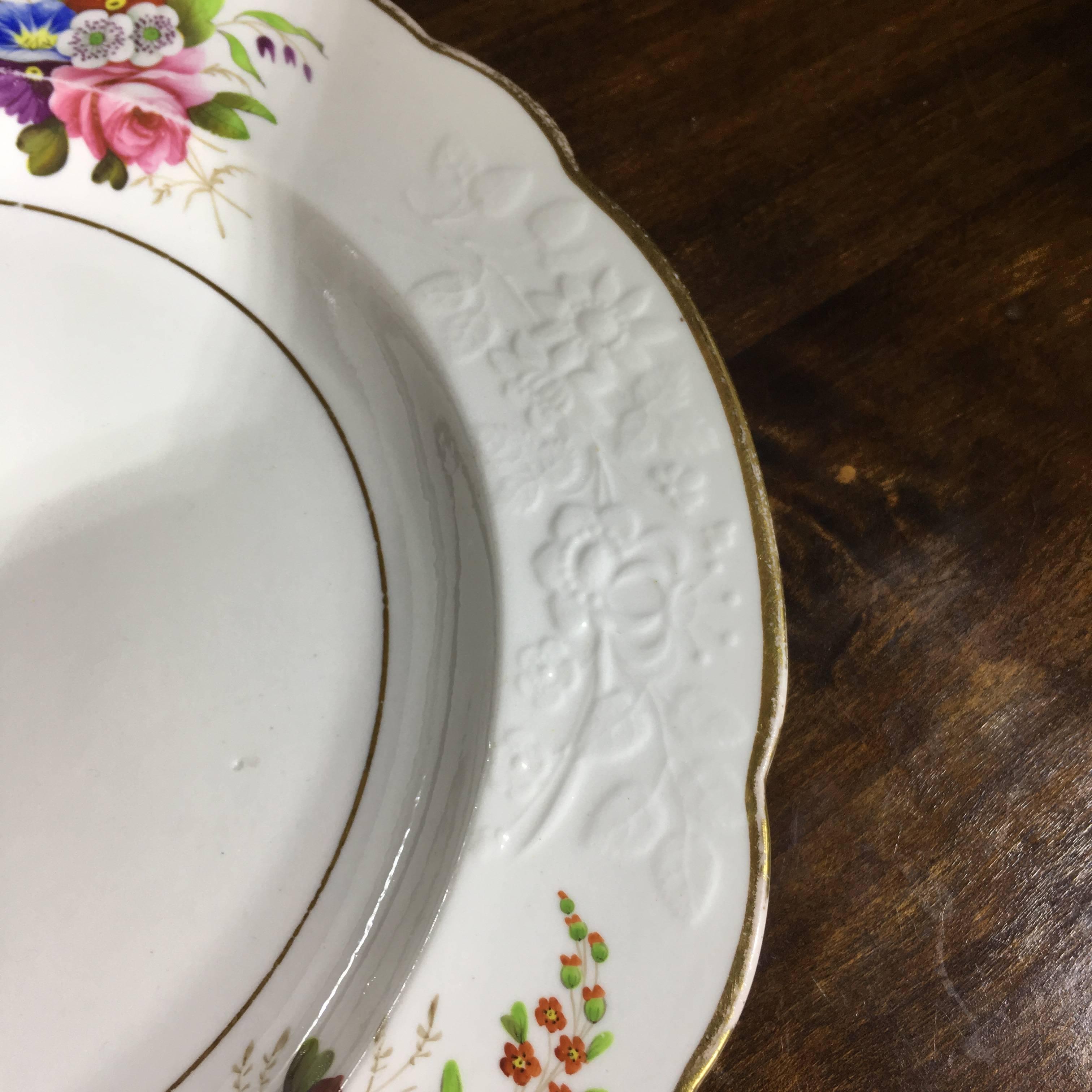 Set of Seven Spode  Dinner Plates, Flower Moulded Border, Daniel Decorated For Sale 2