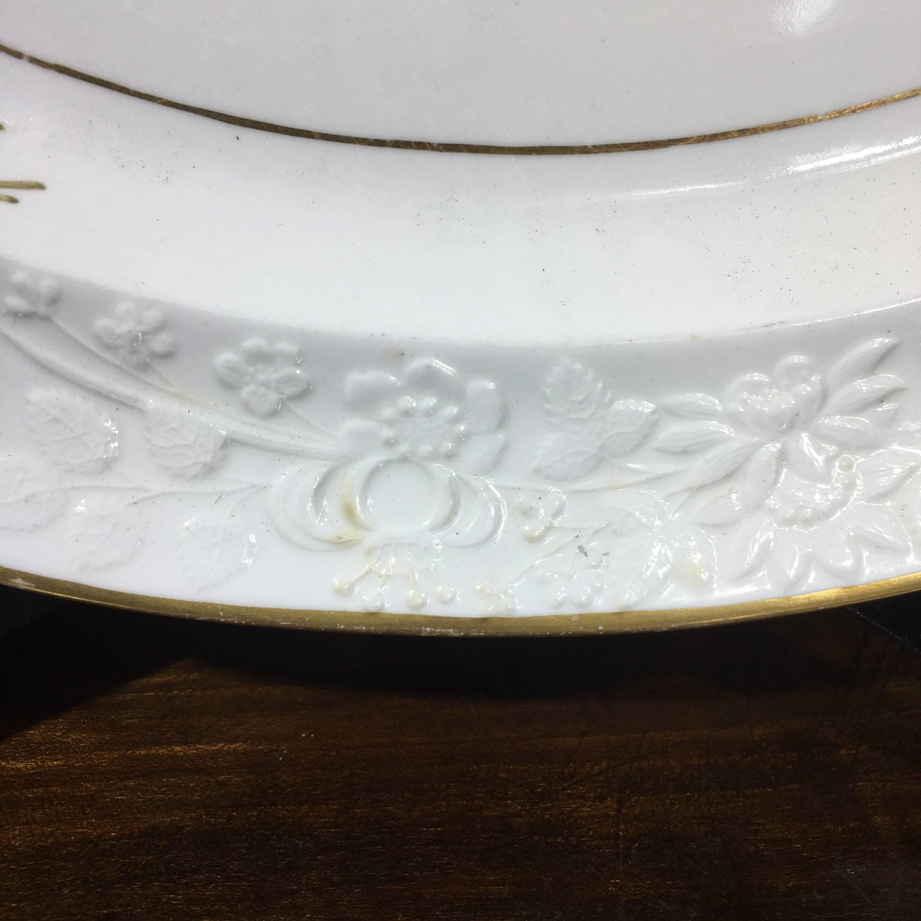 Superb Spode medium oval platter with flower moulded border and finely painted flower groups probably by Daniel.
Pattern no 1943.
Mark: SPODE
circa 1815.