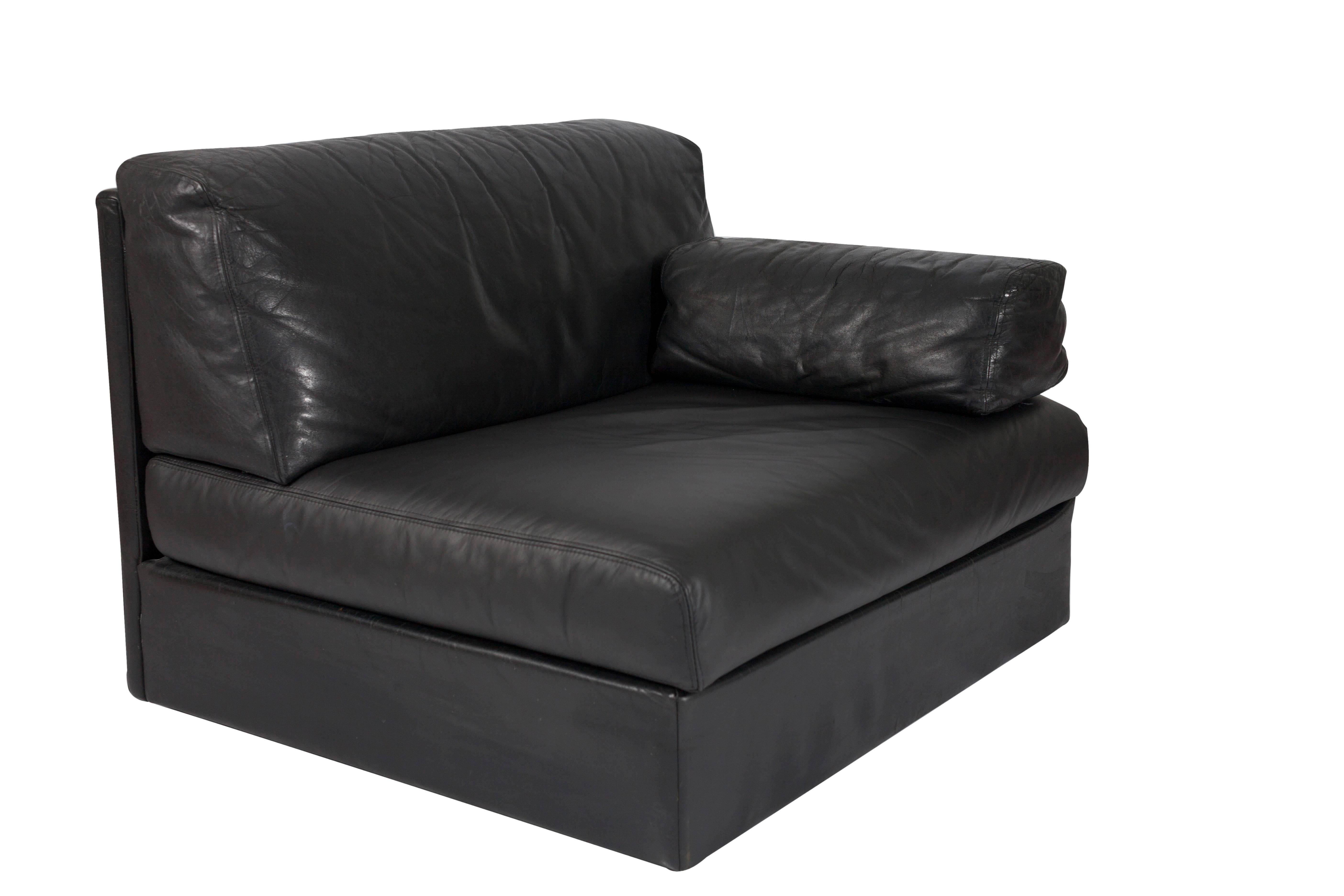 Late 20th Century Black Leather Sectional Sofa in the Style of De Sede
