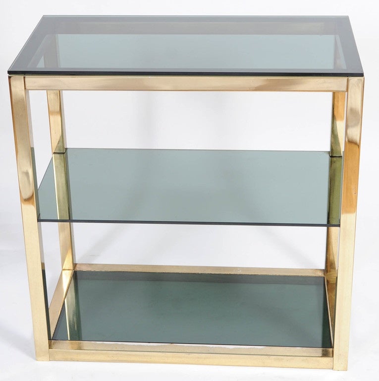 Hollywood Regency Etagère in Shiny Brass and Smoked Glass by Renato Zevi In Good Condition For Sale In Doornspijk, NL