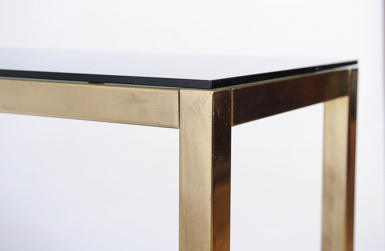 Fine XX secolo Etagère Hollywood Regency in ottone lucido e vetro fumé di Renato Zevi in vendita