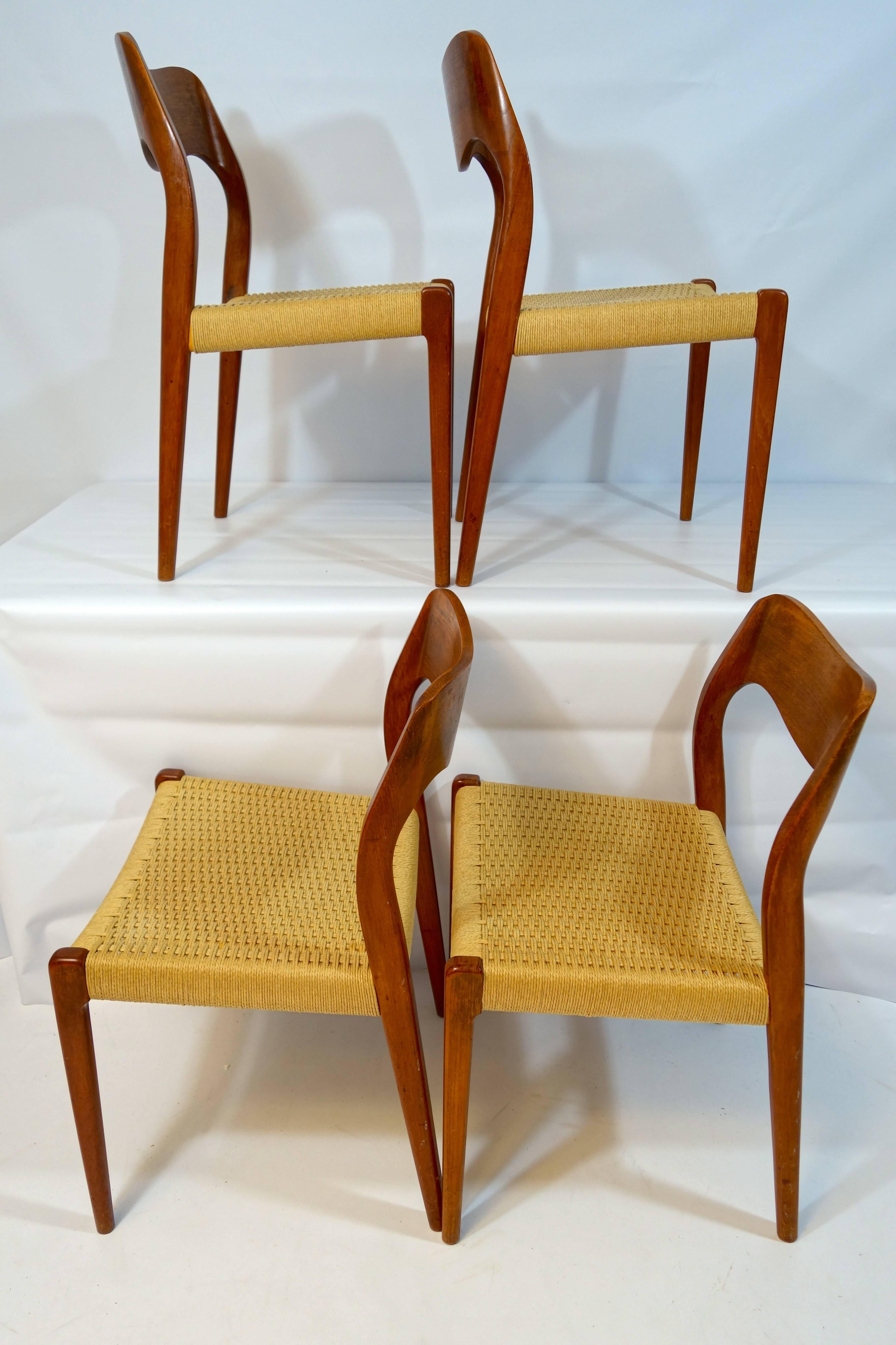  Set of four Midcentury Schandinavian Dining Chairs 71 by Niels O. Moller 2
