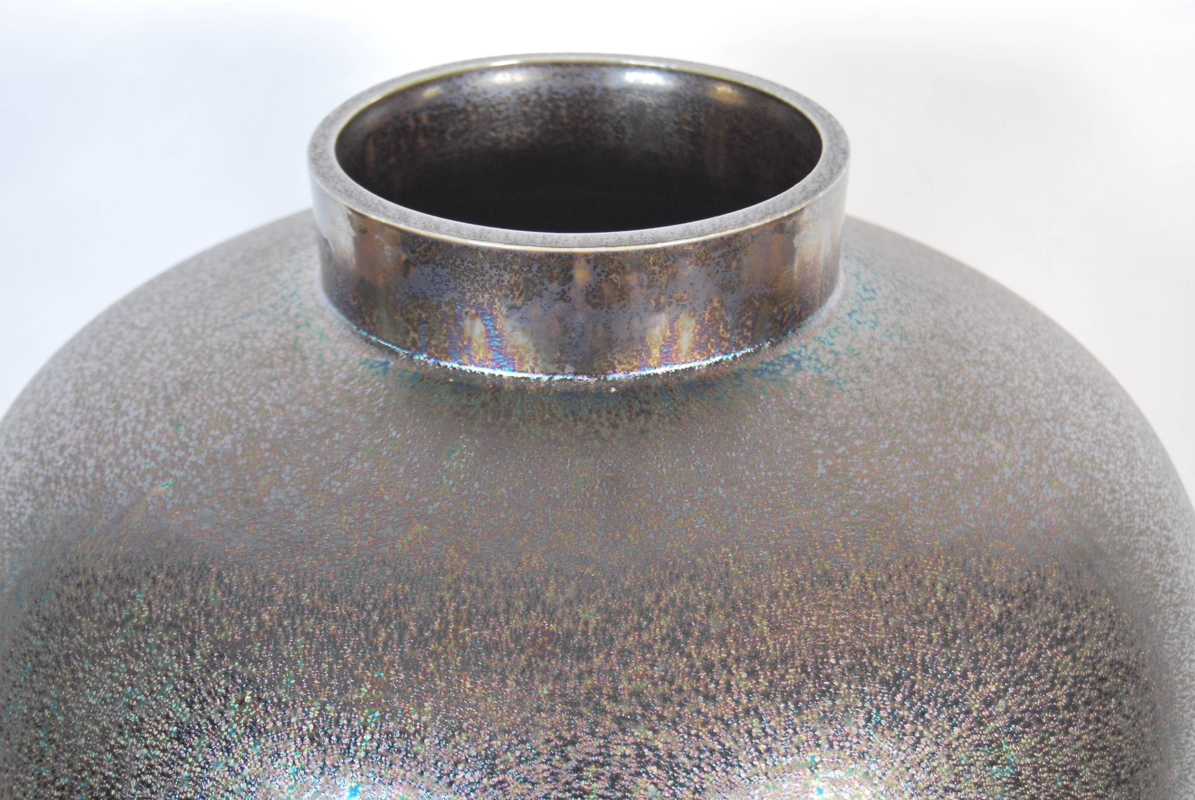 metallic glaze pottery