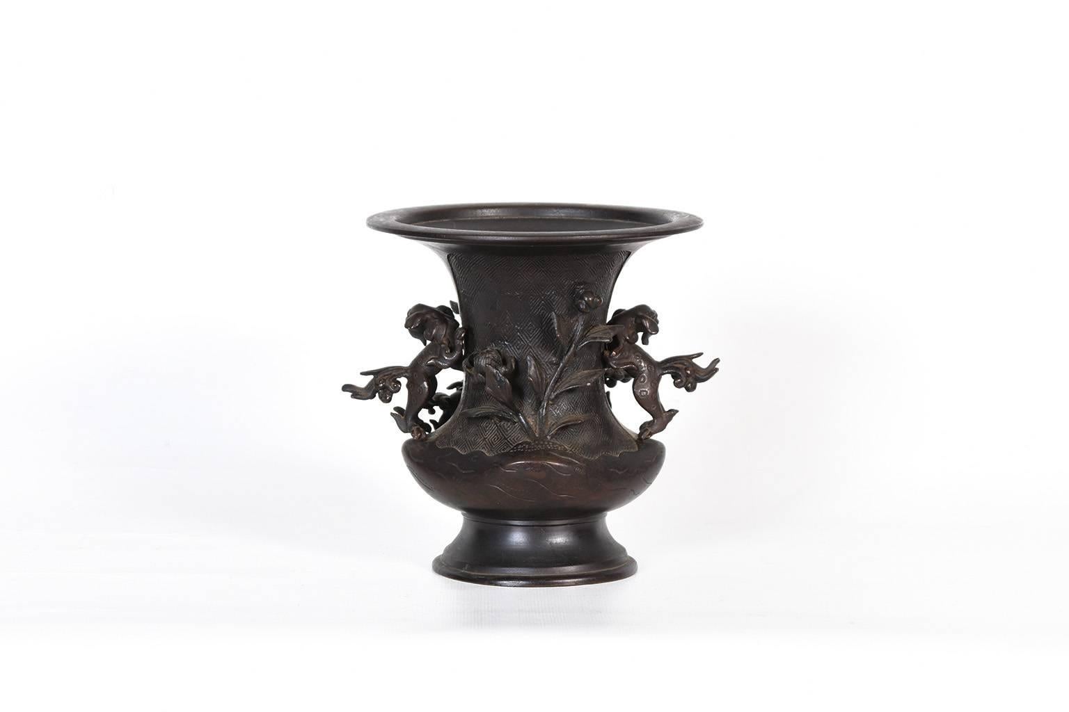 Antique Japanese Bronze Vase with Shi Shi Handles, circa 19th Century 1