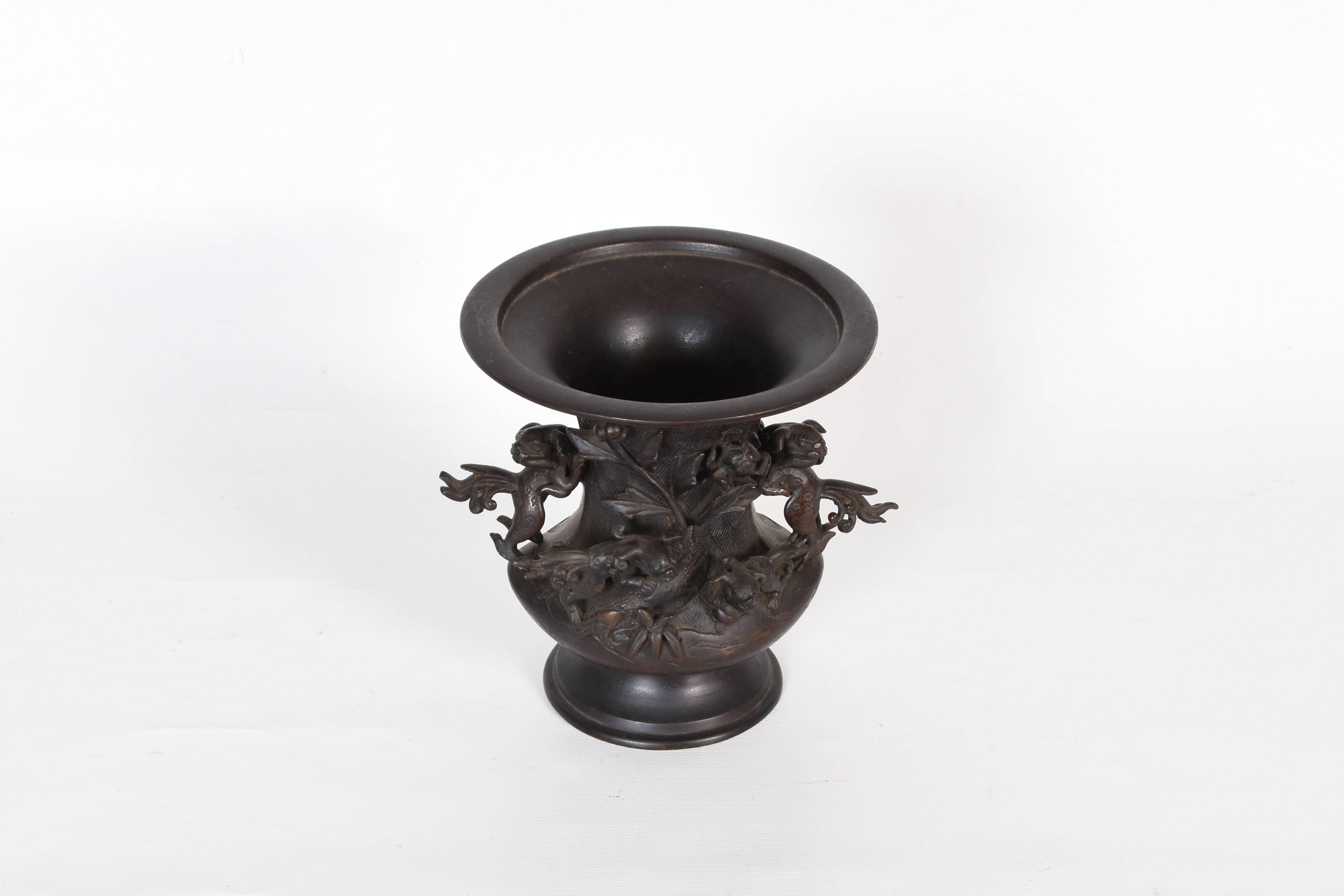 Antique Japanese Bronze Vase with Shi Shi Handles, circa 19th Century 2