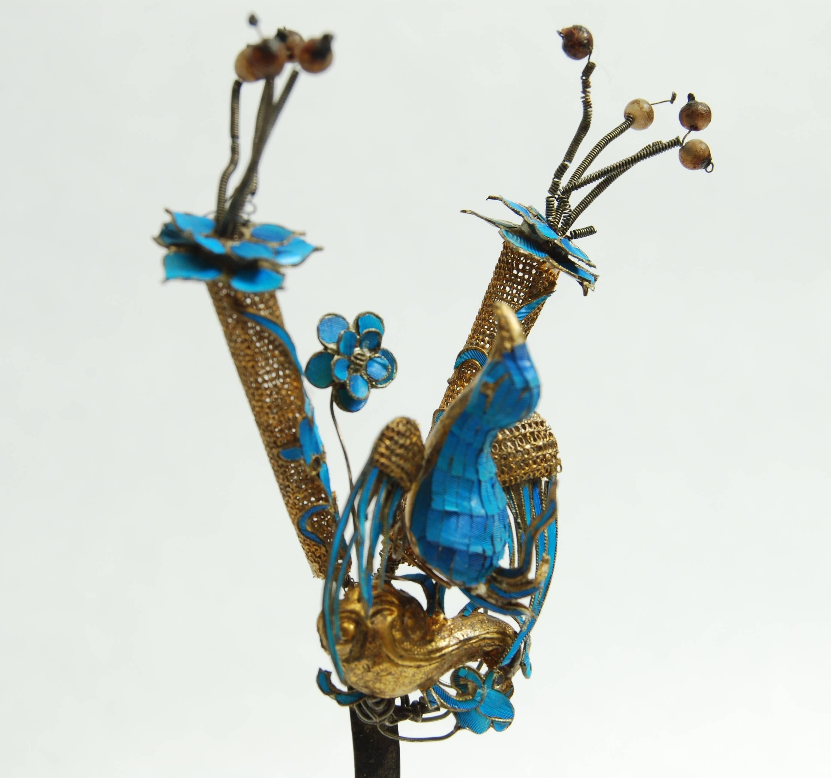 Chinese Kingfisher Silvered Gold Hairpin, 19th Century In Excellent Condition In Prahran, Victoria