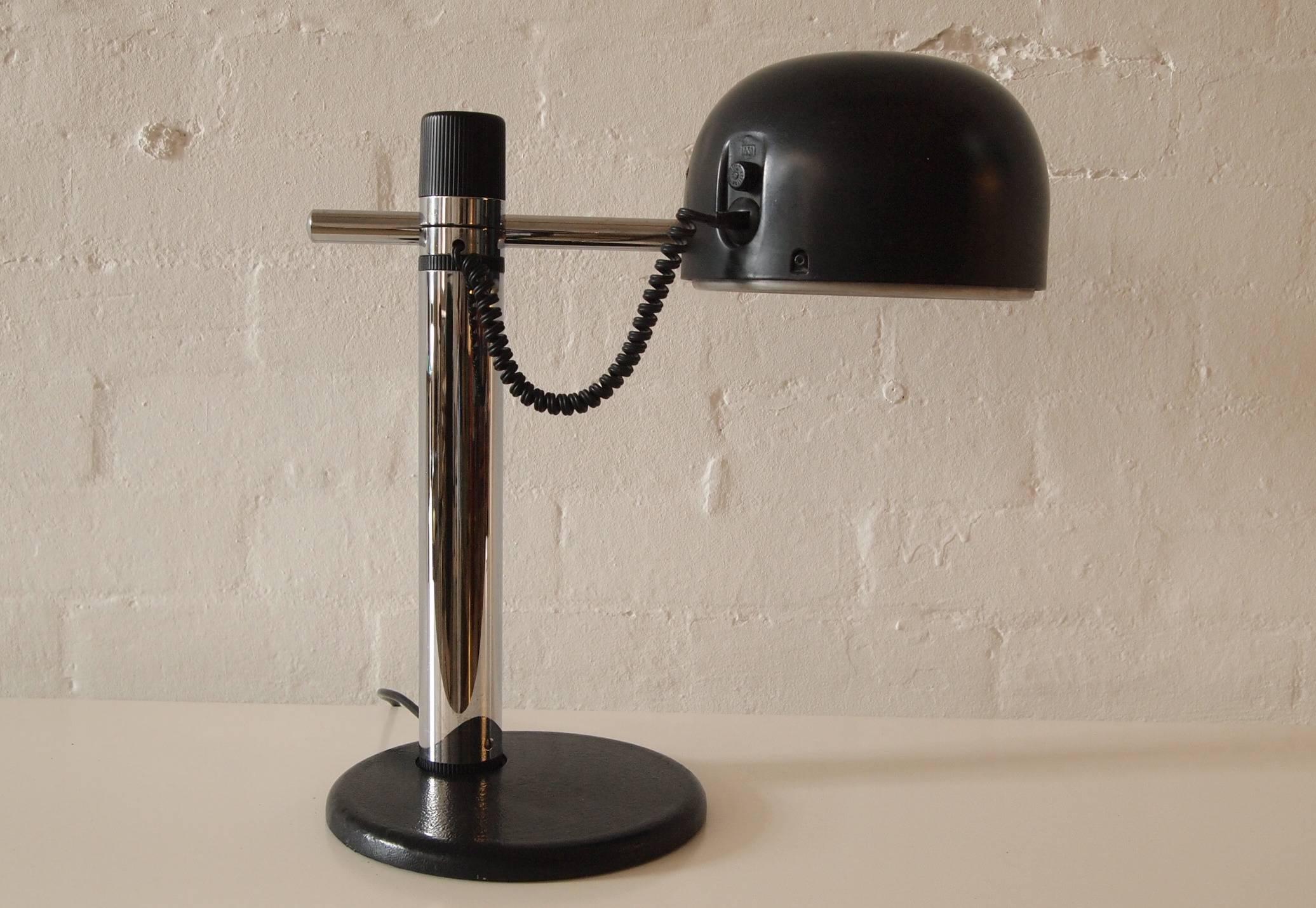 Brutalist Style Desk Lamp in Black and Chrome circa 1970 In Good Condition For Sale In Cremorne/Richmond, Victoria