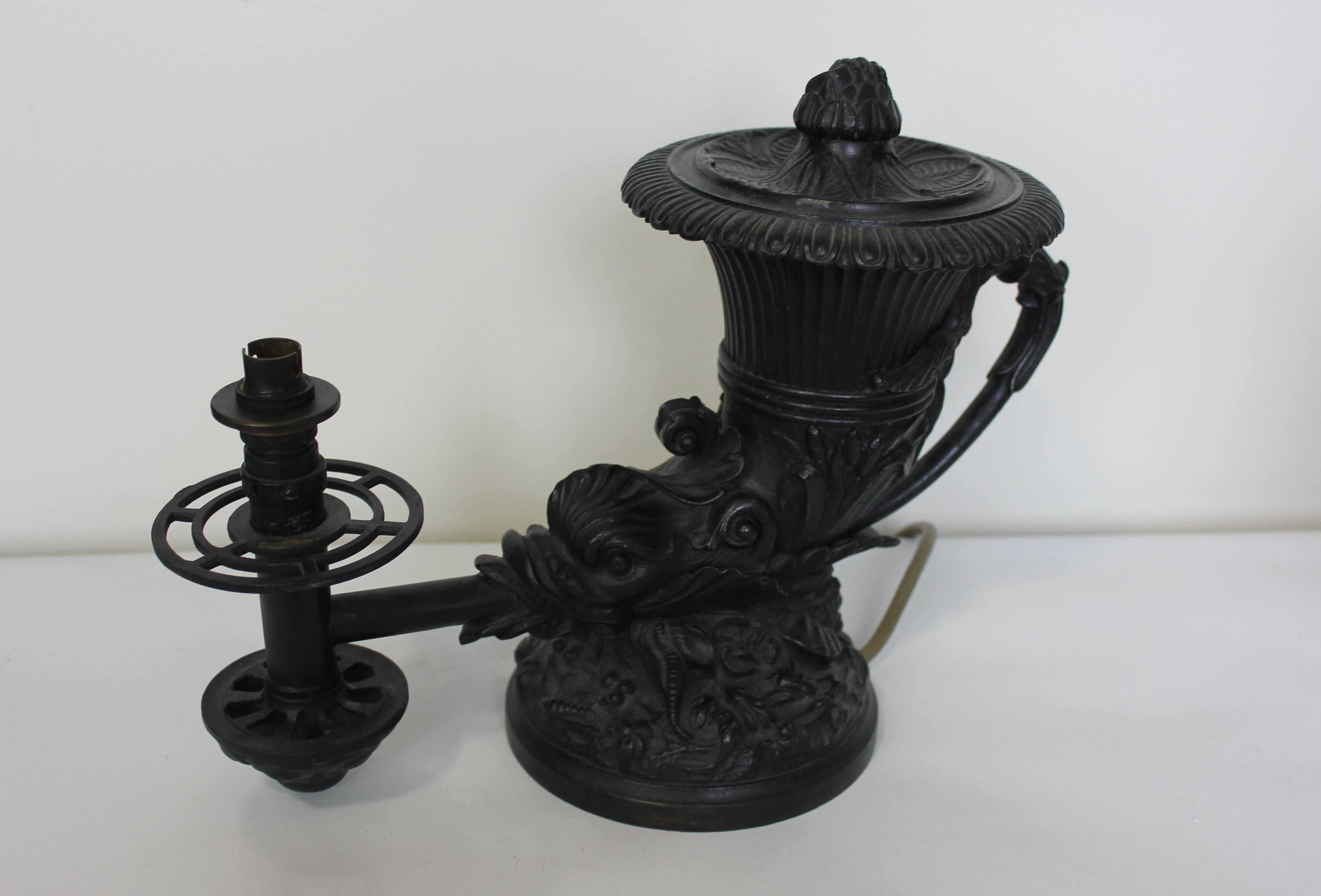 Mid-19th Century Pair of William IV Patinated Bronze Colza-Oil Lamps For Sale