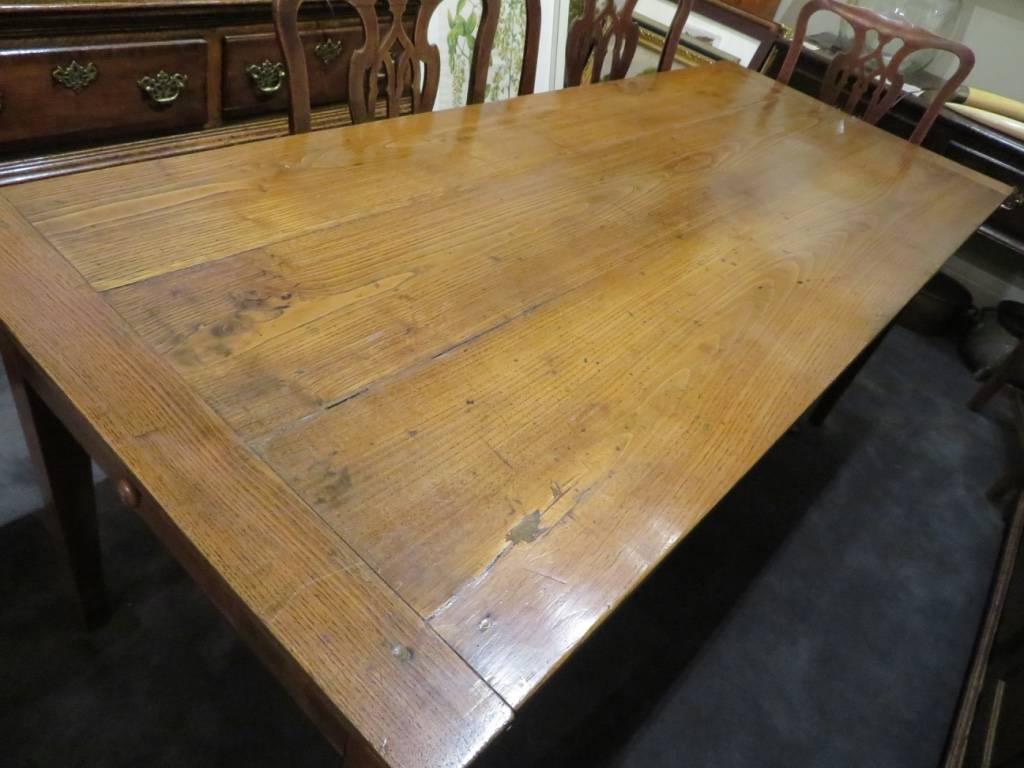 Mid-19th Century French Chestnut and Oak Dining Table 6