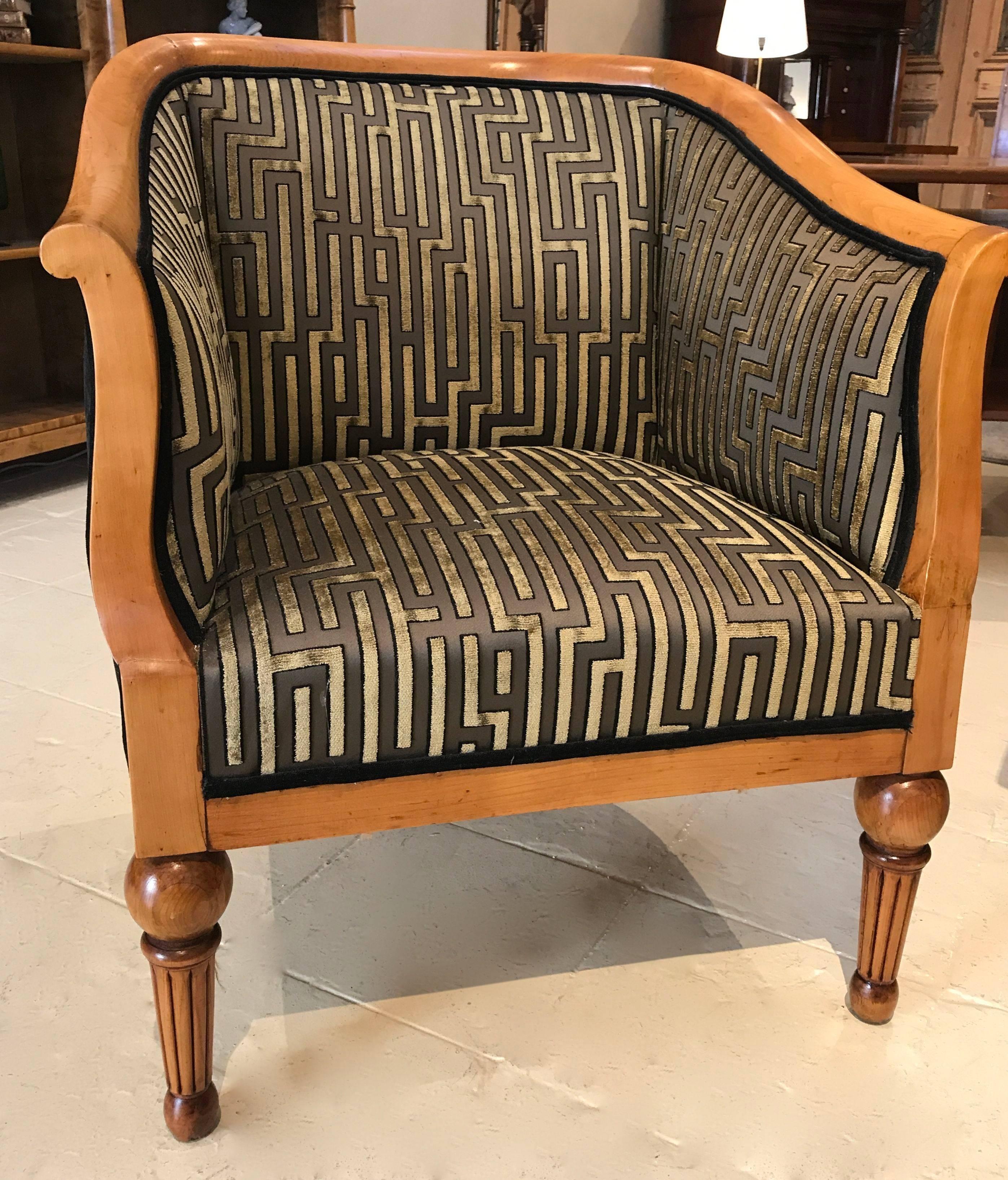 Pair of flame birch armchairs with flute and sphere legs.
Re upholstered in a Redelman Classical Greek key inspired fabric.

 
  