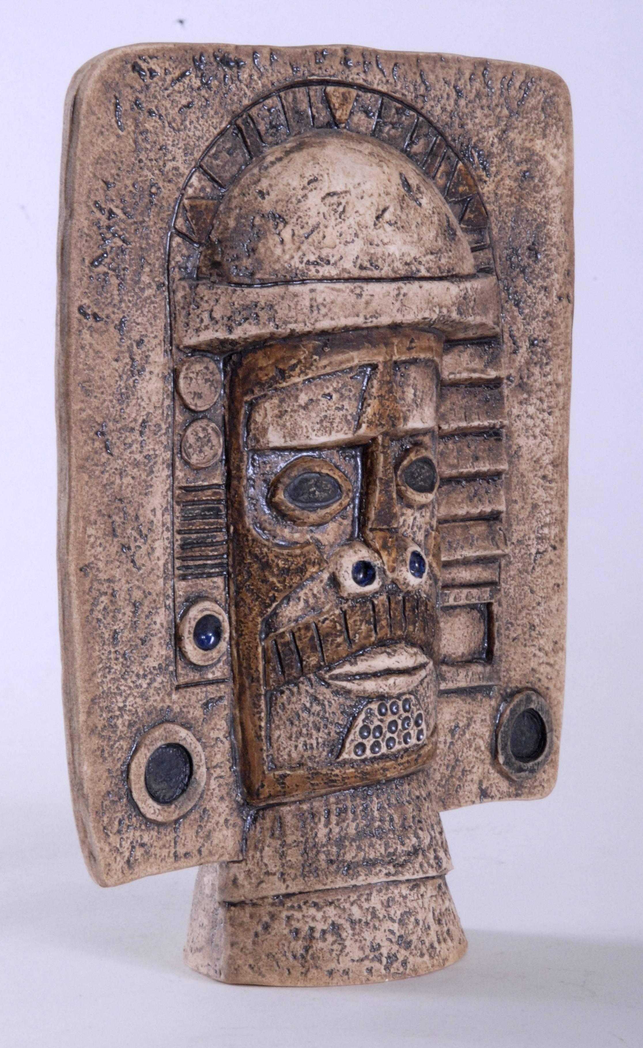 Troika Mask Aztec Paul Klee Leslie Illsley, England, circa 1972 In Excellent Condition In Pymble, NSW