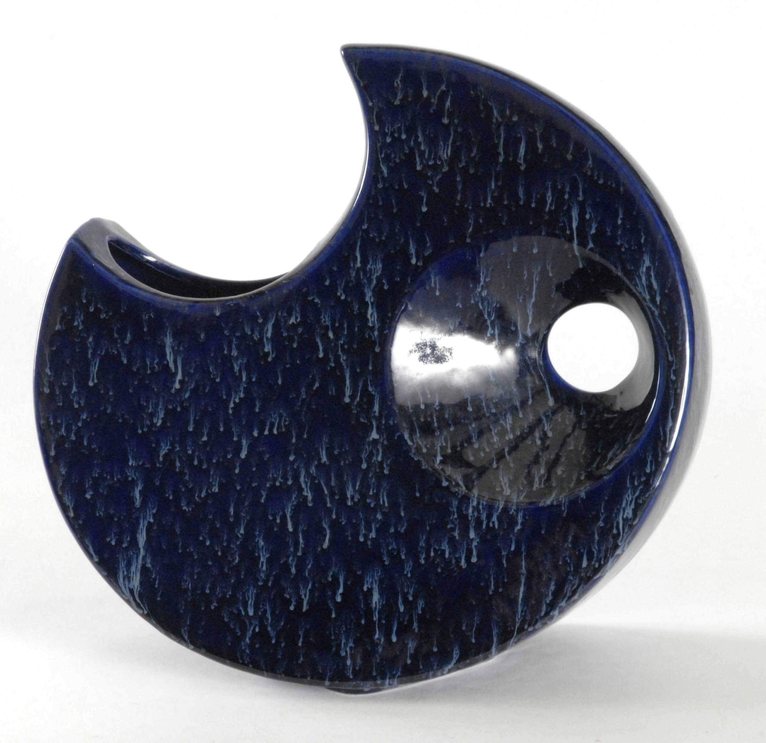 Hand-Crafted Bertoncello Moon Vase in Mottled Cobalt Blue, Italy, circa 1965 For Sale