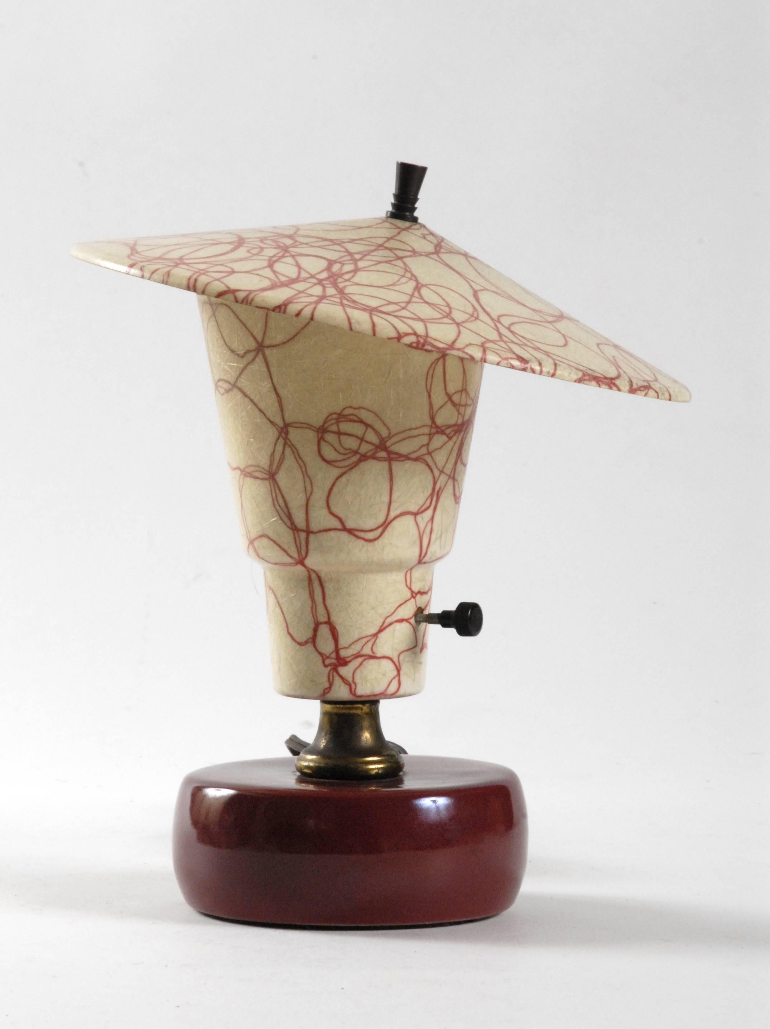 American Fibreglass Table Lamp Ceramic Base with Pink Thread Decoration In Good Condition For Sale In Pymble, NSW