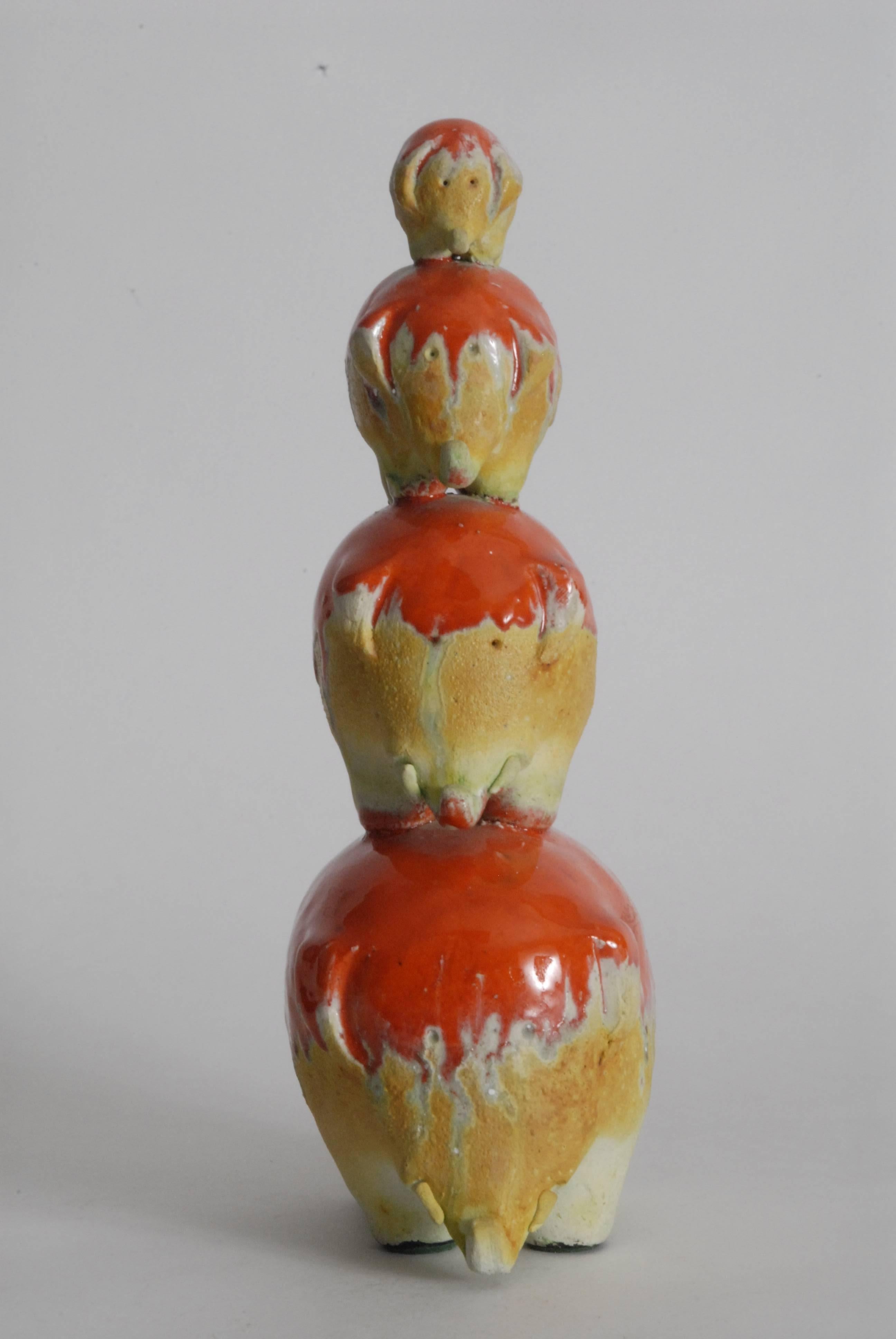 Gli Etruschi (The Etruscans) was by owned master ceramicists, Ivo De Santis. This Tuscan pottery opened in the early 1950s. It was in the 1960s, however, that Gli Etruschi reached its Zenith. His work was often featured by Raymor and