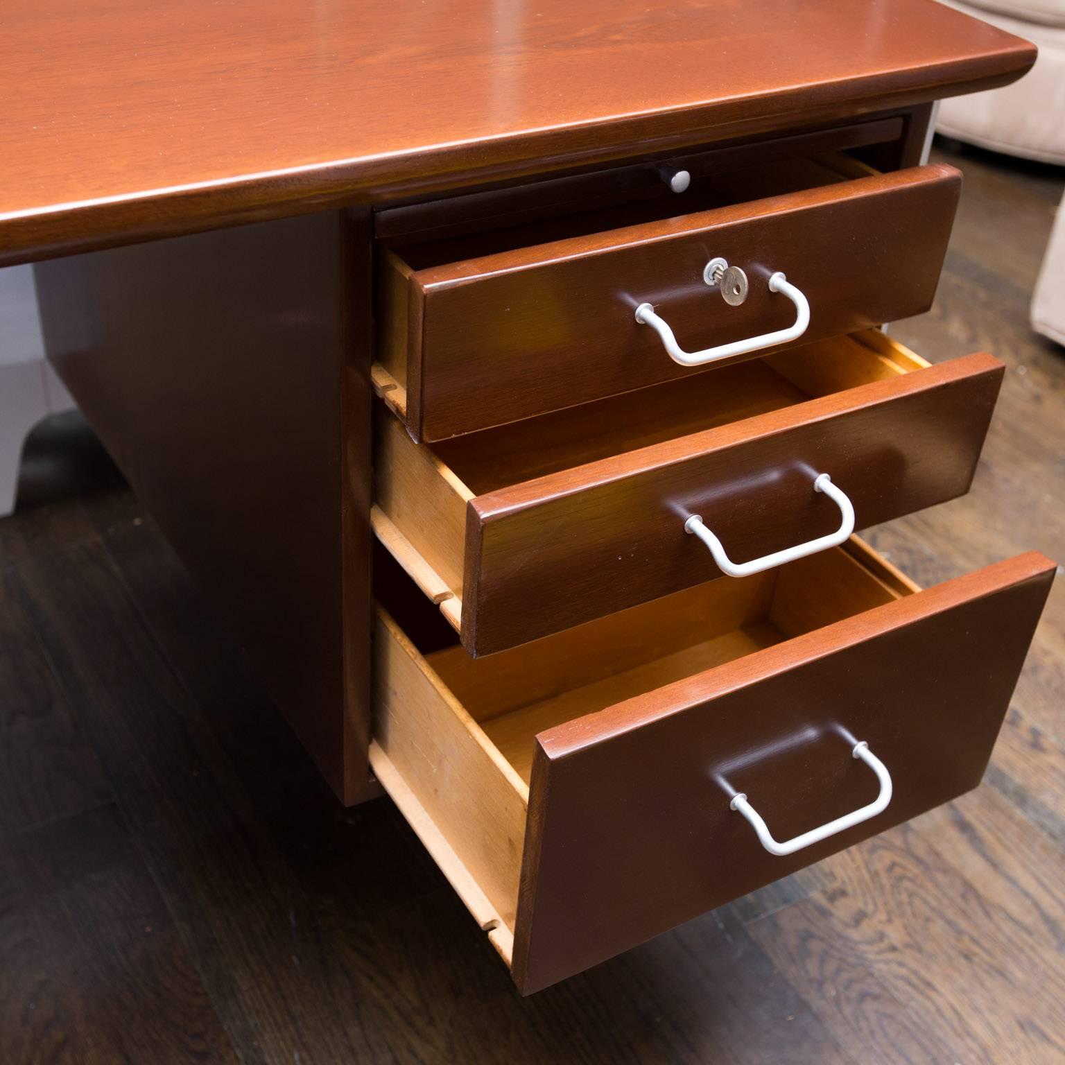 Danish Modern Single Pedestal Desk In Good Condition For Sale In New London, CT