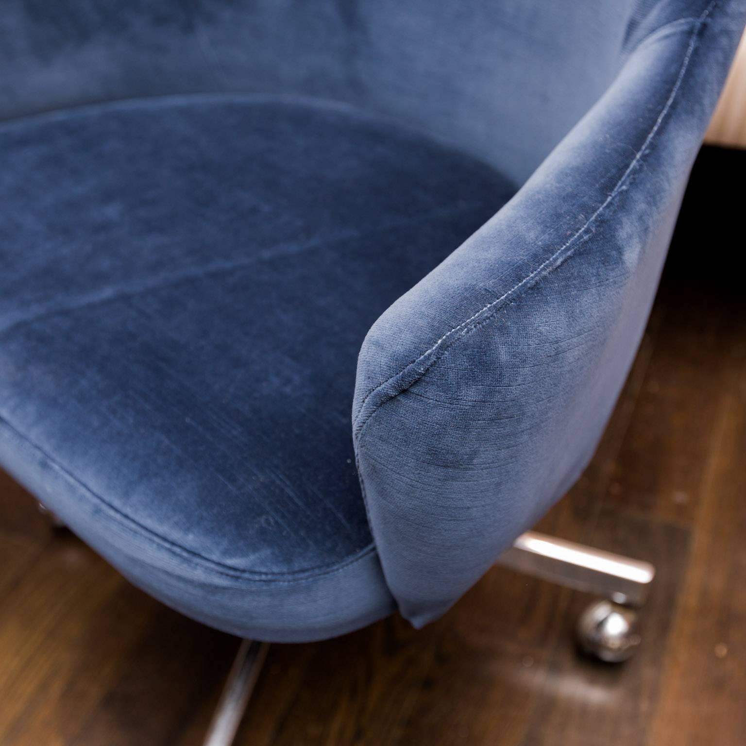 American Knoll Desk Chair in Blue Velvet