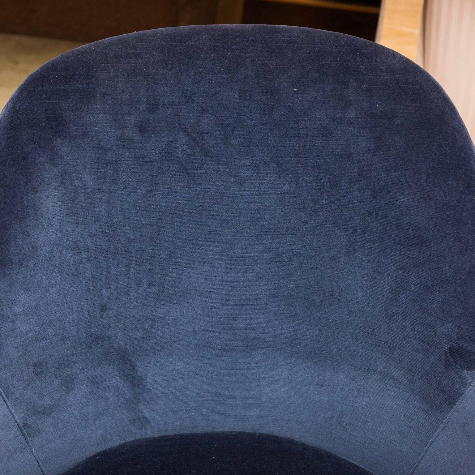20th Century Knoll Desk Chair in Blue Velvet