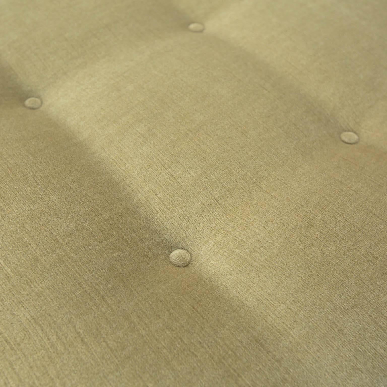 Square Tufted Ottoman Upholstered in Donghia Mohair In Good Condition In New London, CT