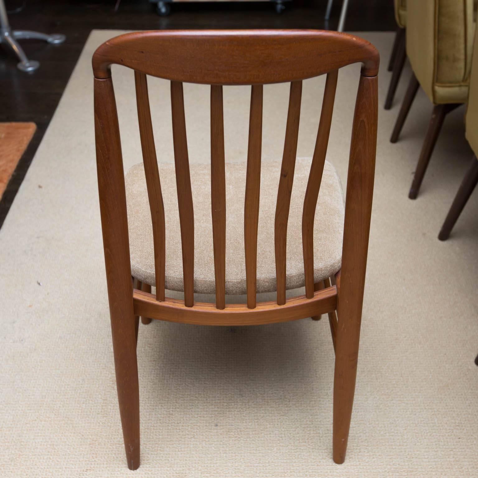 Set of Six Danish Modern Ansager Mobler Teak Dining Chairs In Excellent Condition In New London, CT
