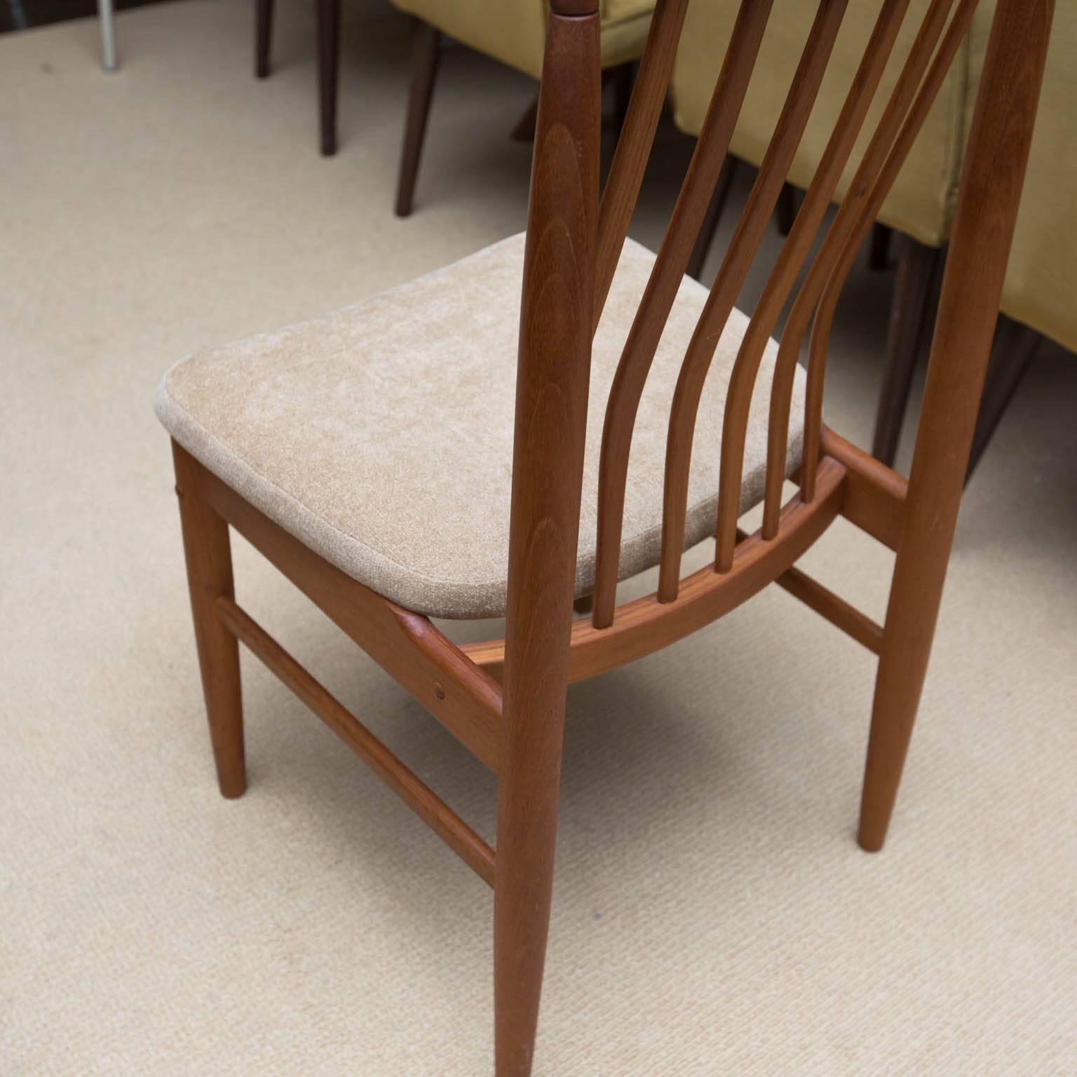 20th Century Set of Six Danish Modern Ansager Mobler Teak Dining Chairs