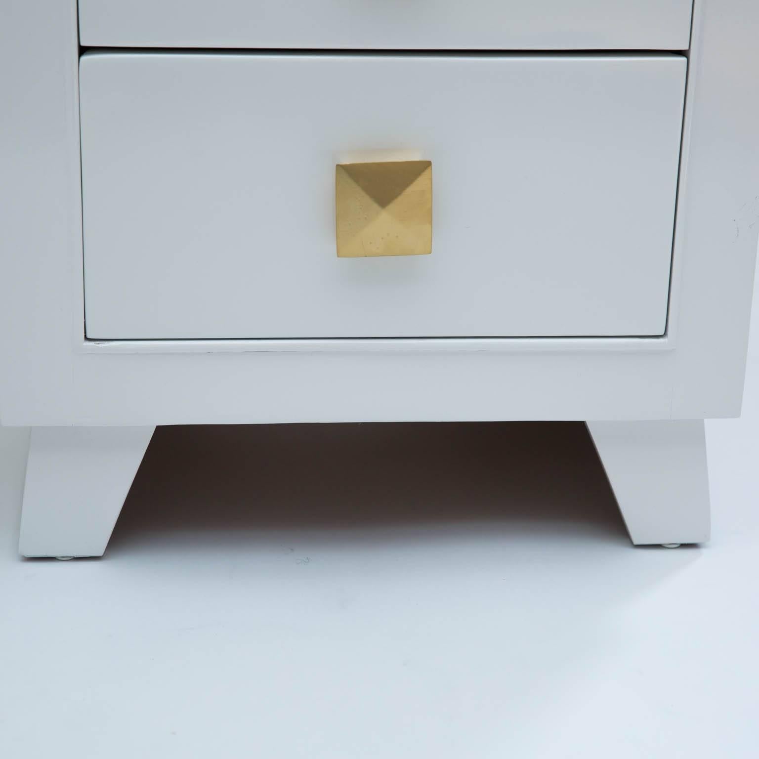 Pair of Mid-Century Modern Lacquered Nightstands 2