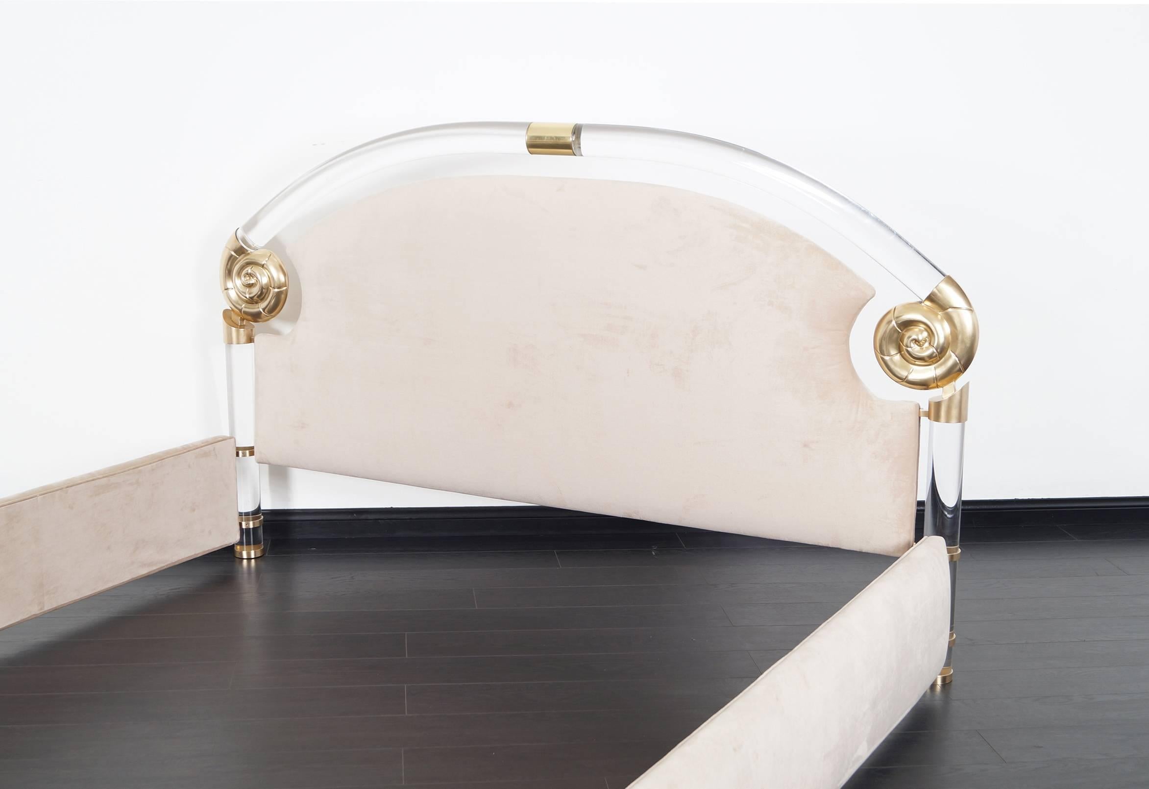 Late 20th Century Exceptional Lucite and Brass King-Sized Bed by Marcello Mioni