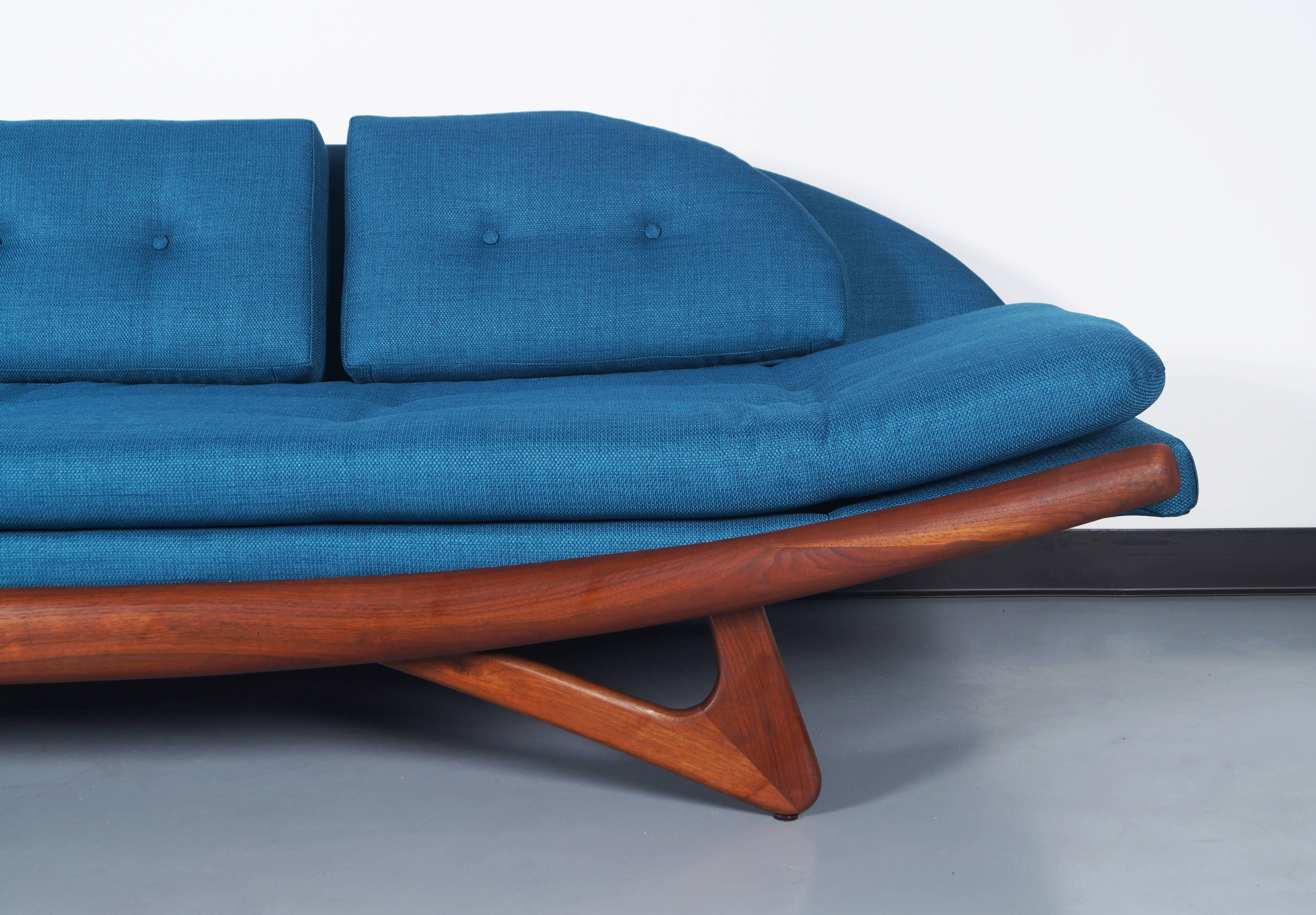 vintage gondola sofa