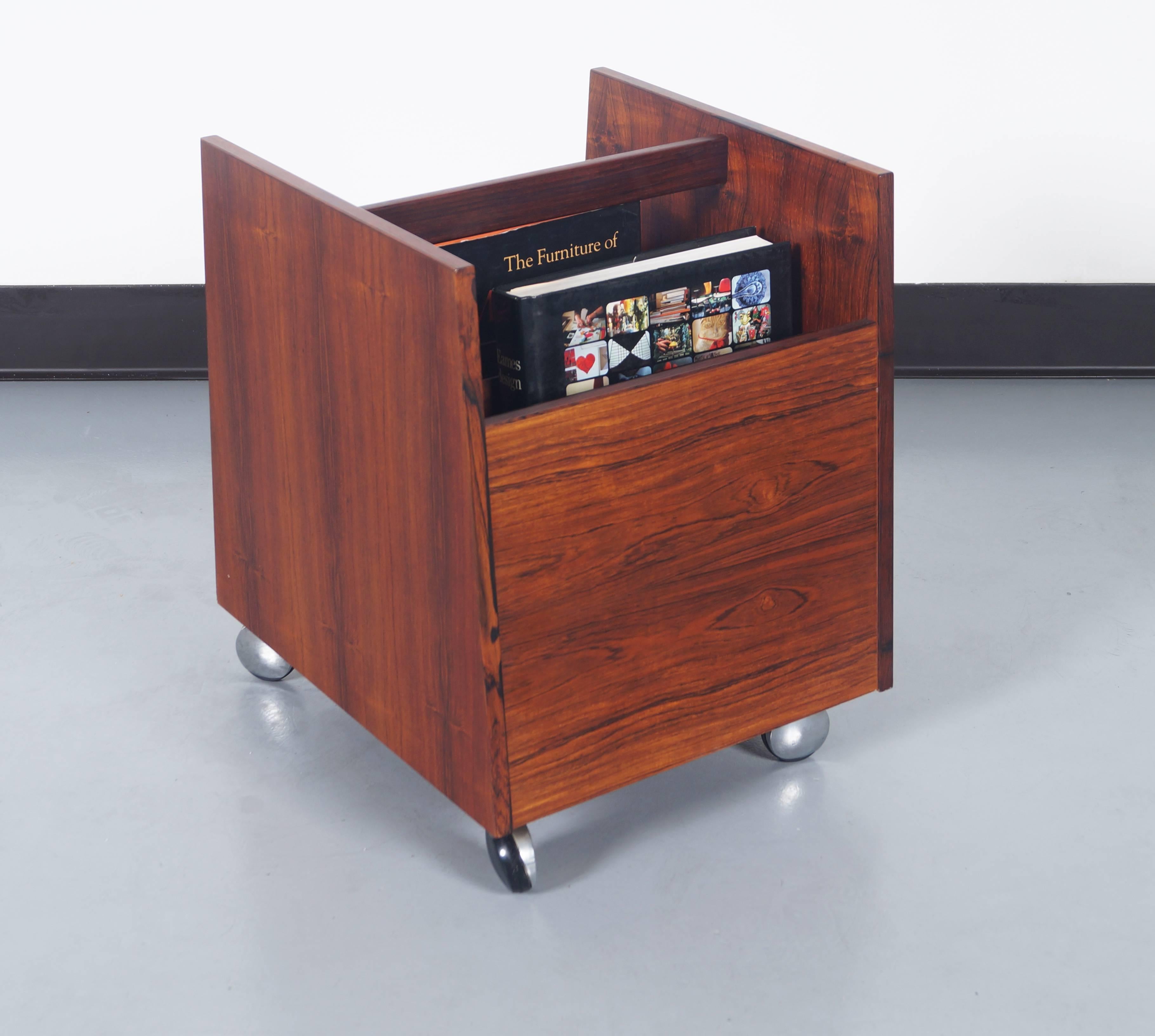 Danish Rosewood Rolling Magazine Stand by Rolf Hesland In Excellent Condition In North Hollywood, CA
