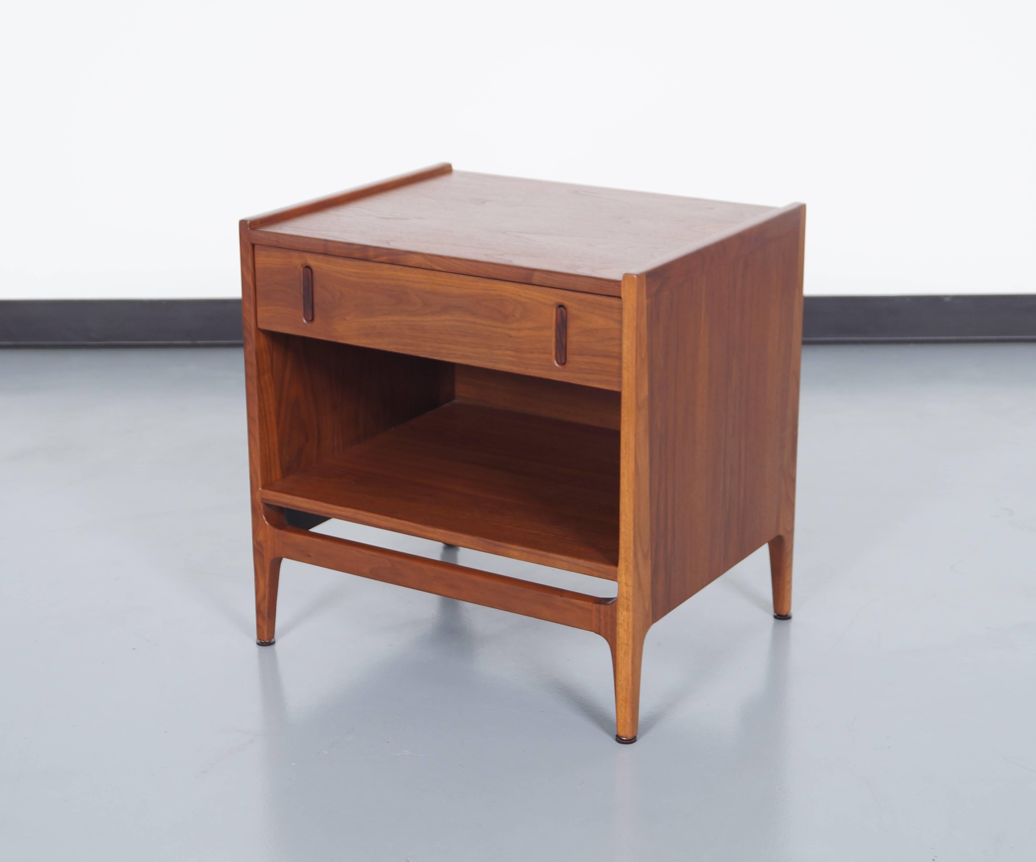 Vintage Walnut Nightstands by Richard Thompson In Excellent Condition In North Hollywood, CA