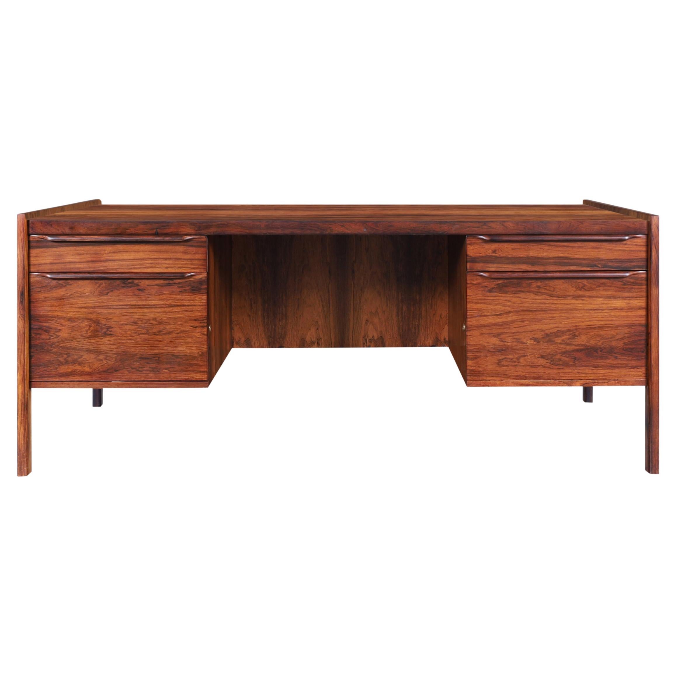 Scrivania danese moderna executive in palissandro brasiliano in vendita