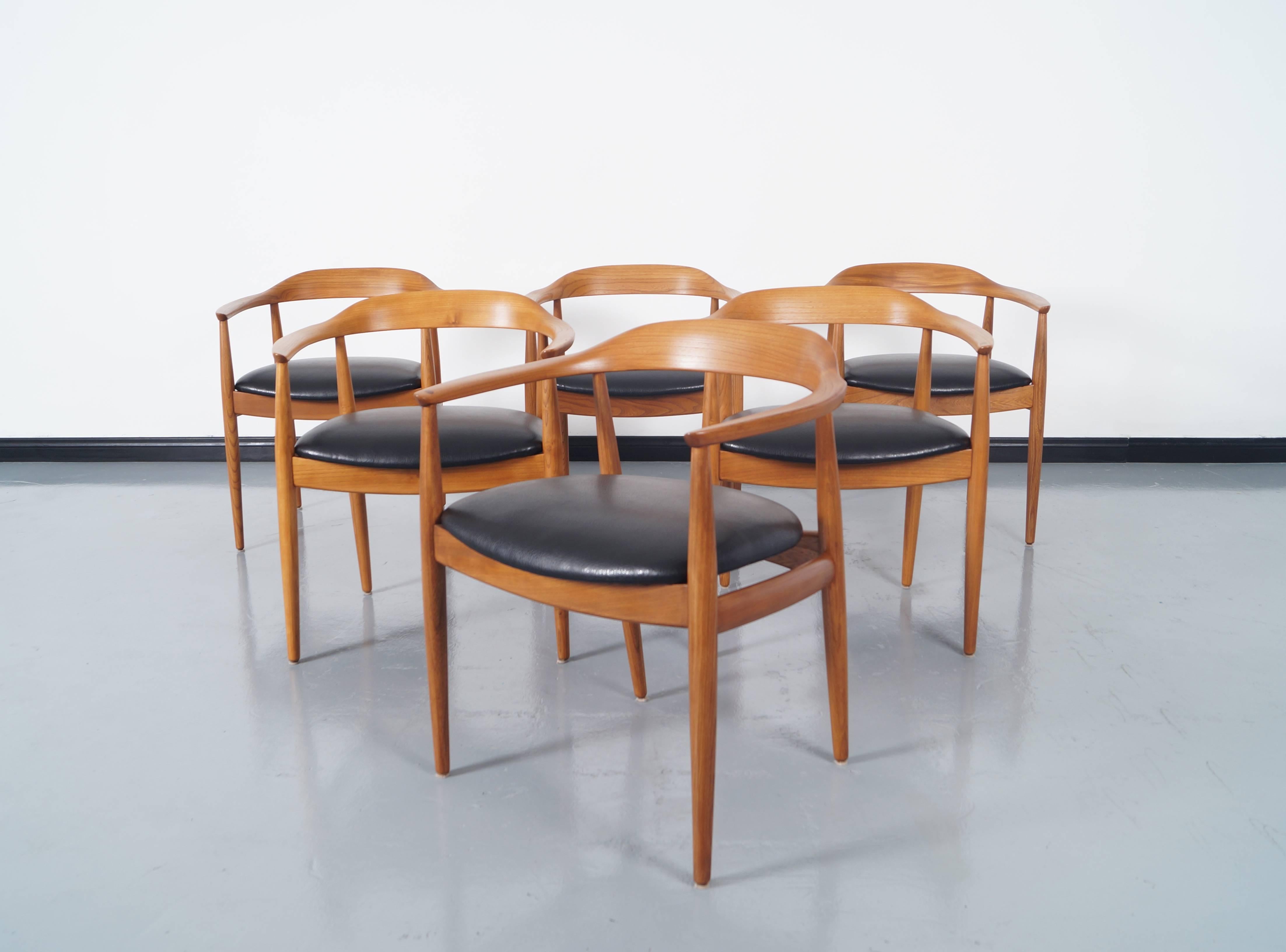 Rare Danish modern dining chairs by Niels Eilersen. This set of six dining chairs have been completely restored. These chairs are very similar to 