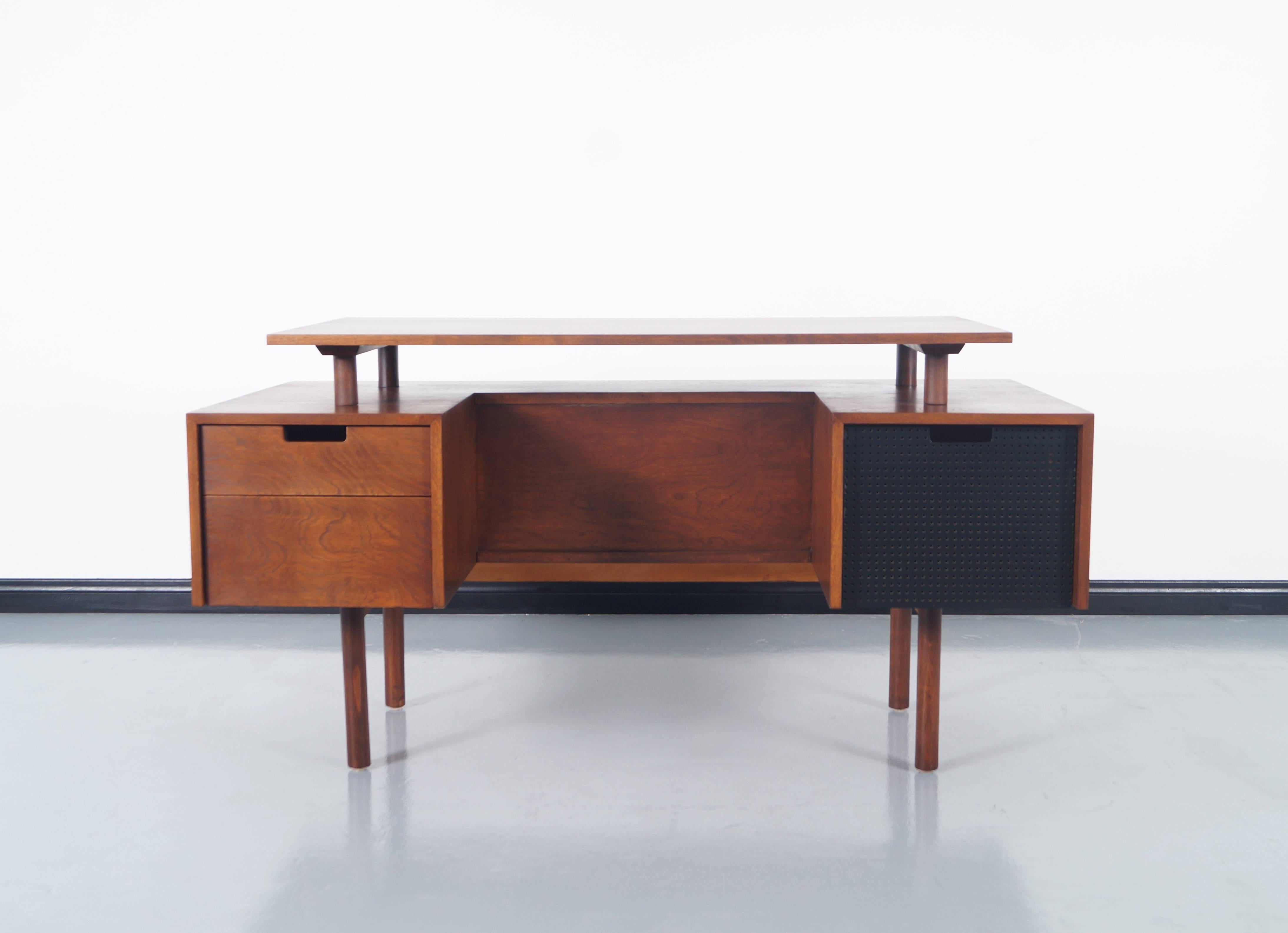 Early Floating Top Desk by Milo Baughman 3