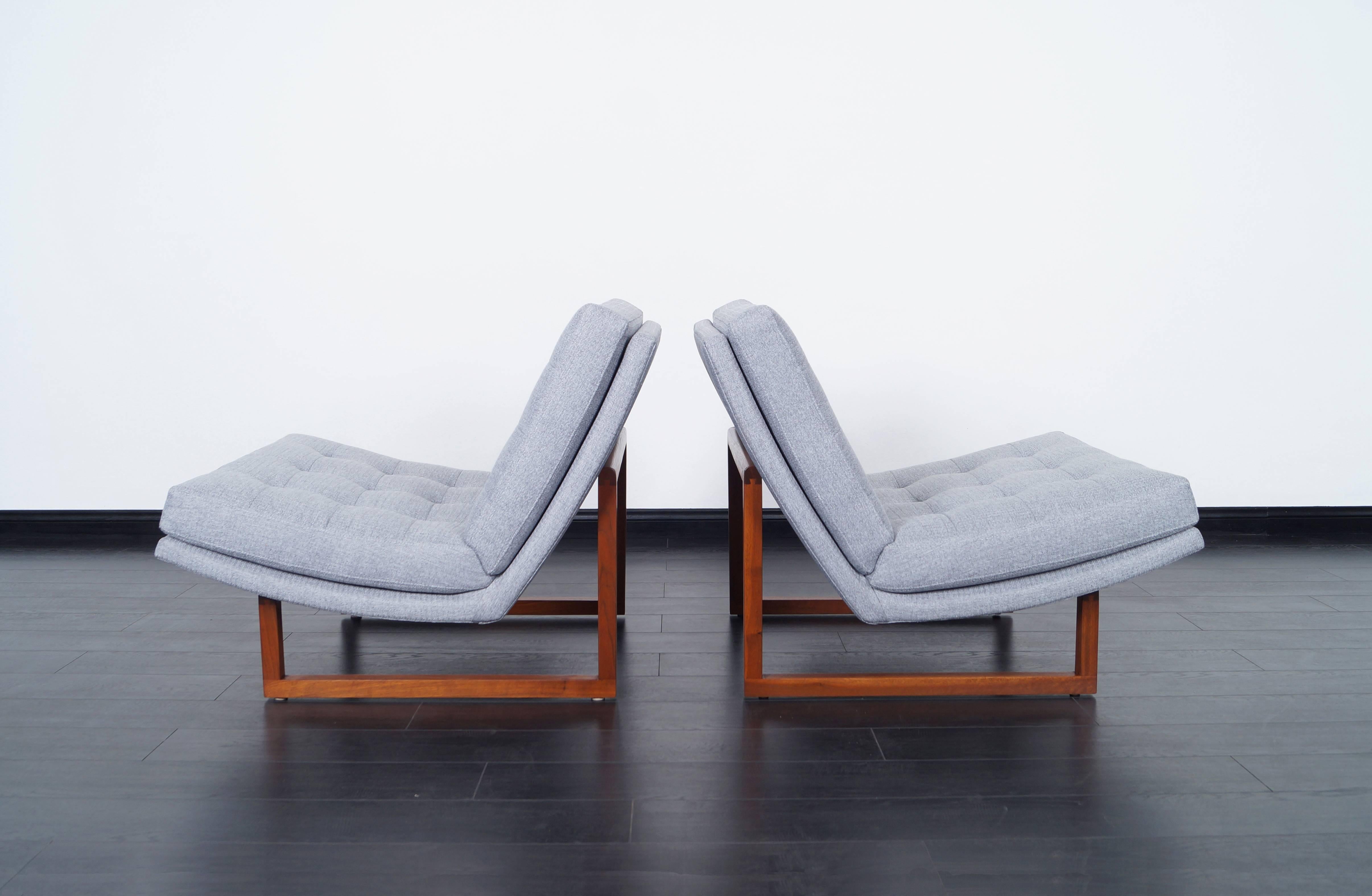 Mid-Century Modern Vintage Tufted Walnut Lounge Chairs by Milo Baughman