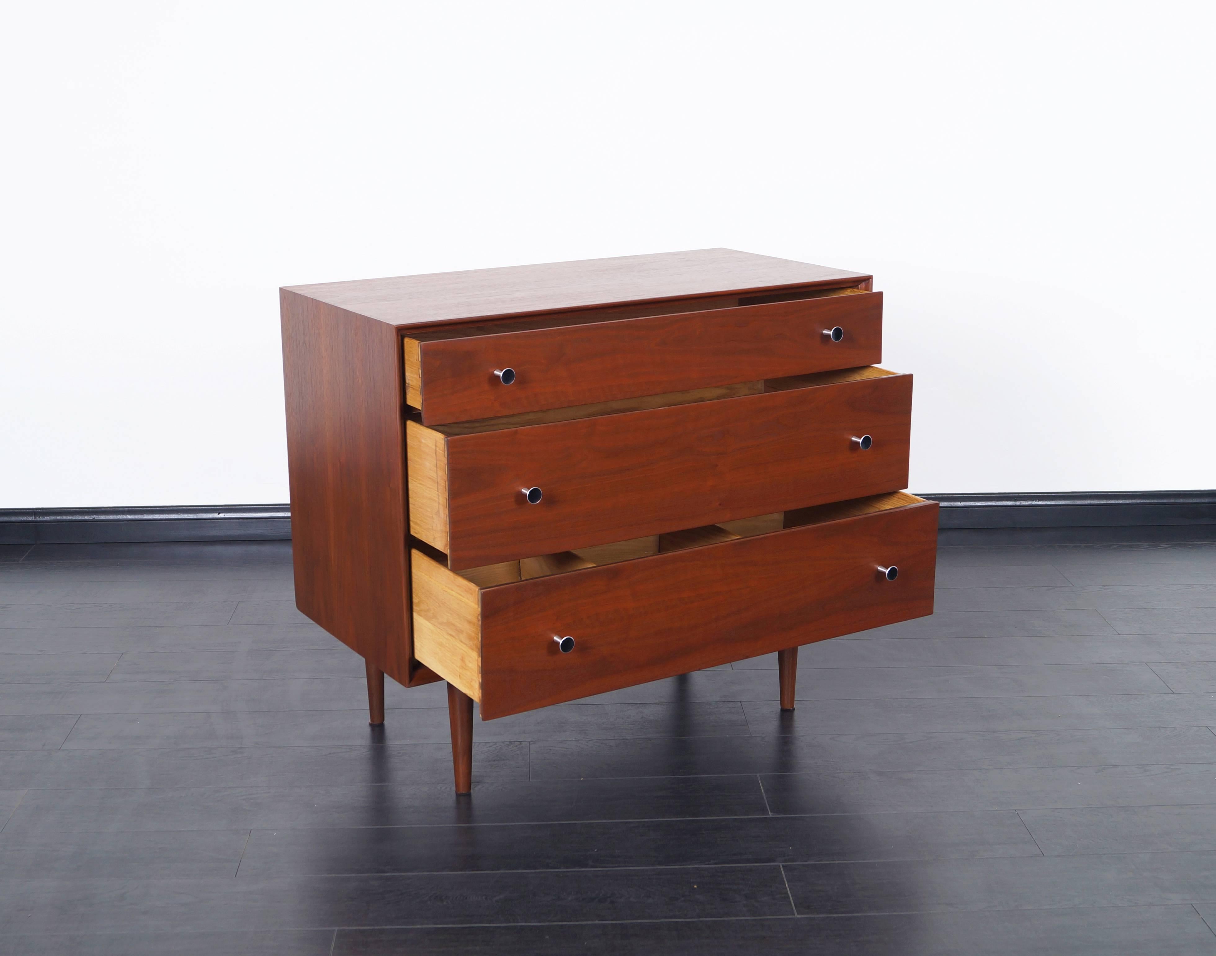Vintage Walnut Chest of Drawers by Robert Baron In Excellent Condition In North Hollywood, CA