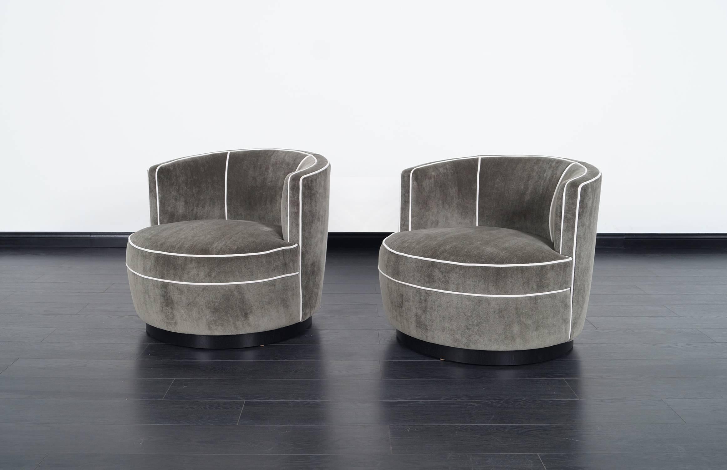 Vintage Swivel Lounge Chairs by Edward Wormley 2