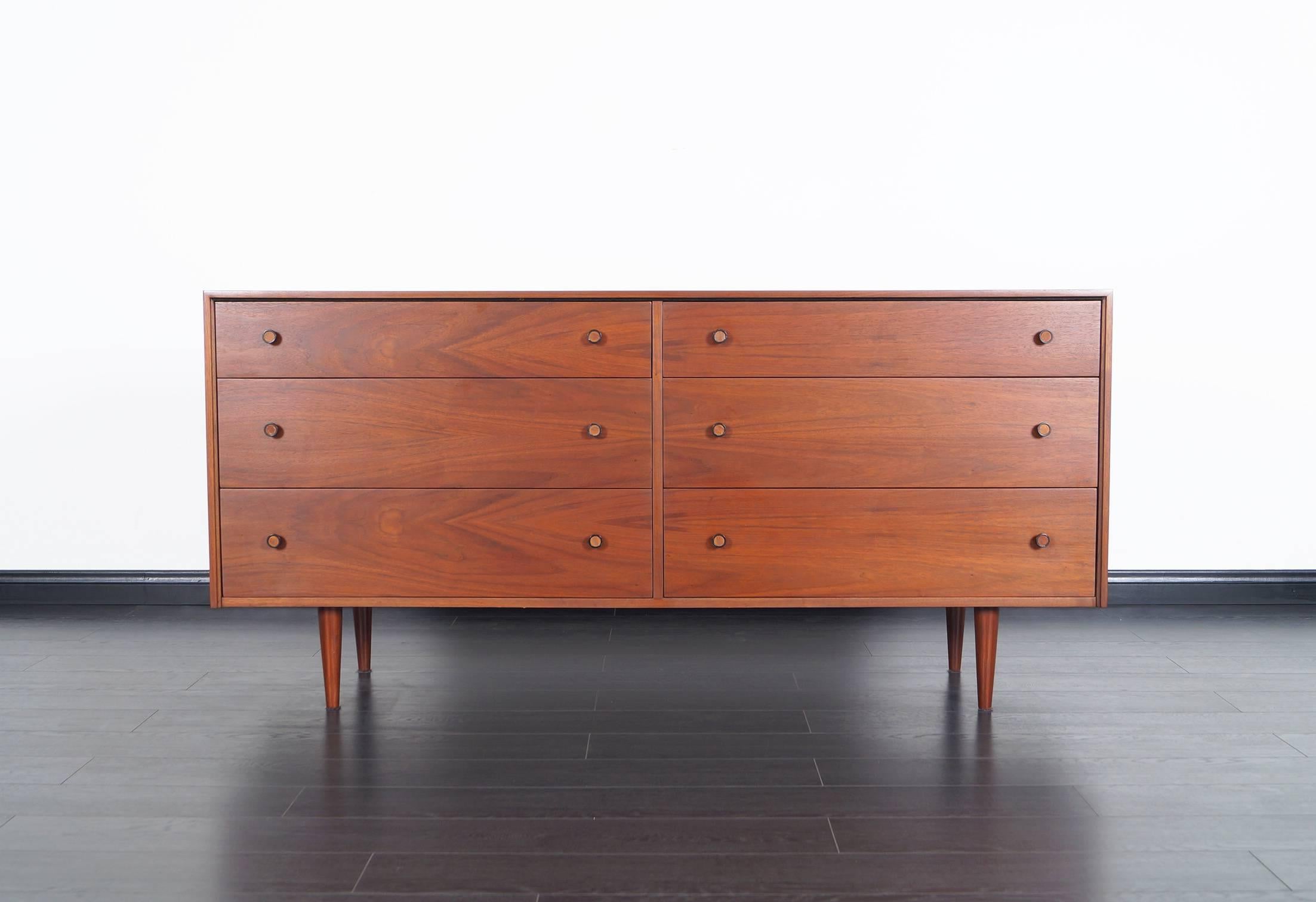 Mid-Century Walnut Dresser In Excellent Condition In North Hollywood, CA