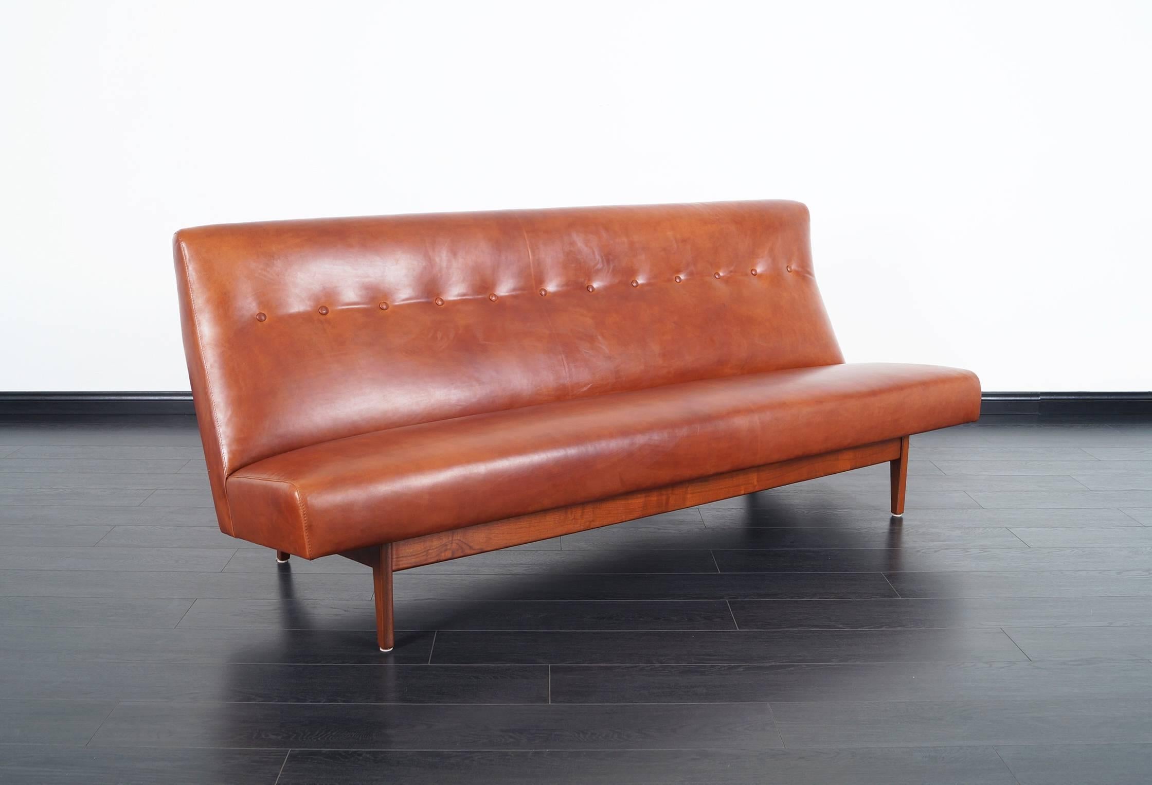 Mid-Century Modern Vintage Leather and Walnut Sofa by Jens Risom