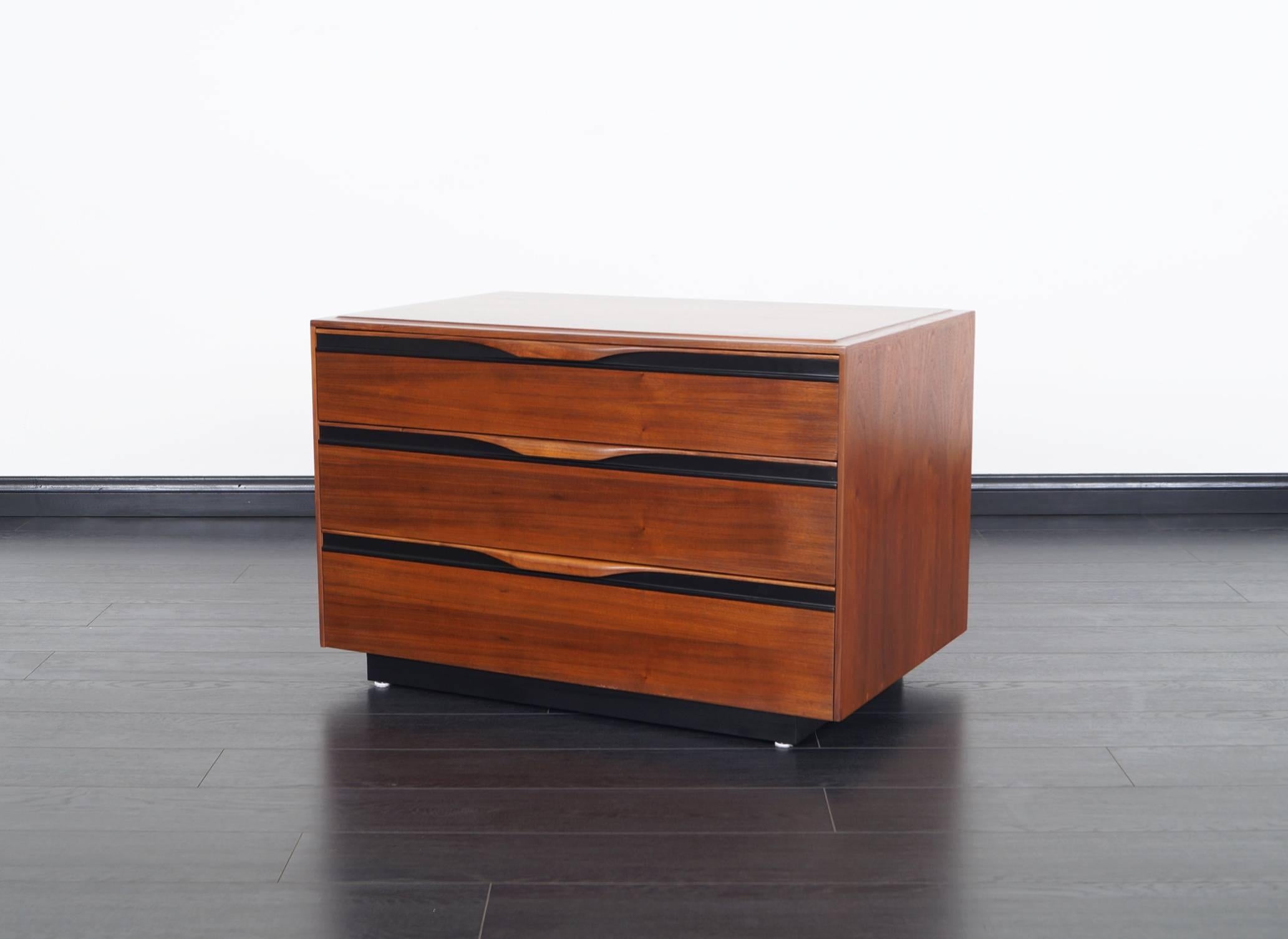 Midcentury Walnut Chest of Drawers by John Kapel In Excellent Condition In North Hollywood, CA
