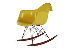 Mid-Century Eames for Herman Miller Fiberglass Rocking Lounge Chair in Yellow