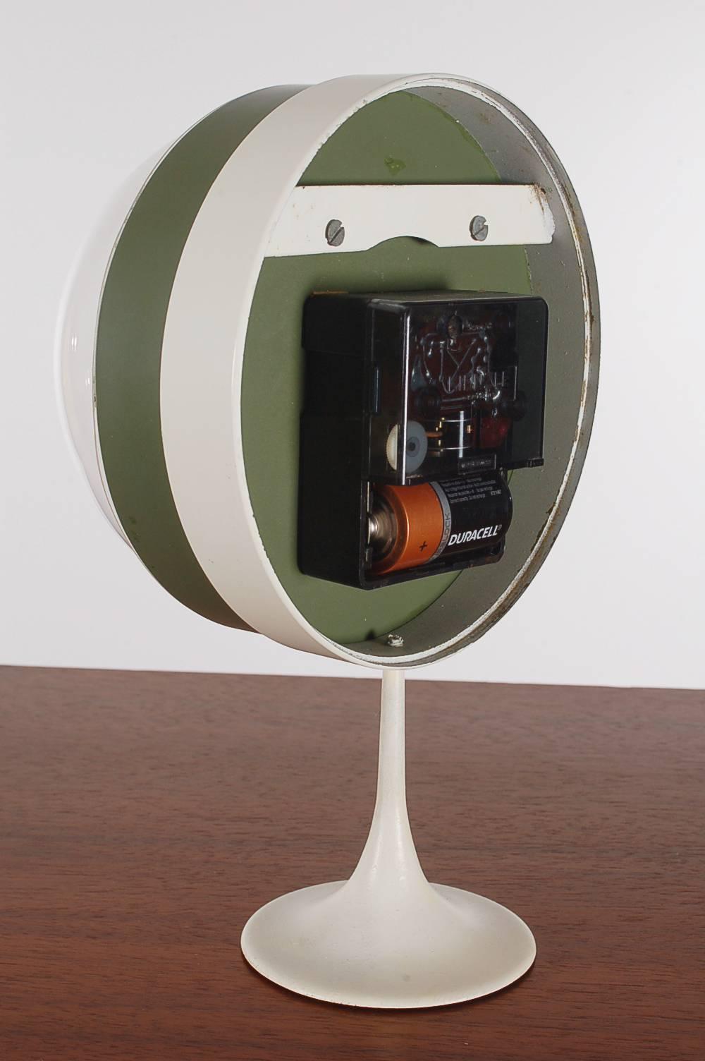 Mid-Century Modern George Nelson for Howard Miller Desk or Table Clock In Good Condition In Philadelphia, PA