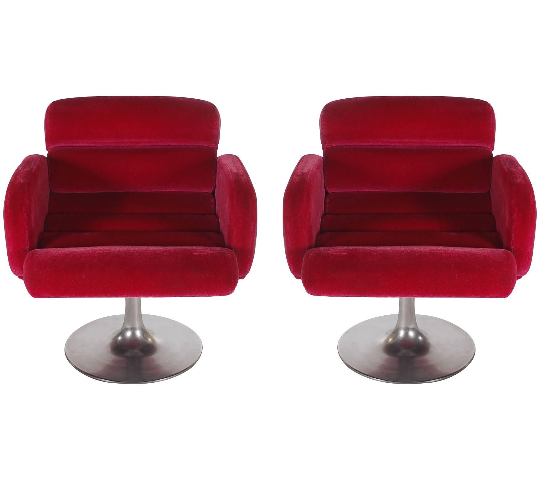 low profile swivel tulip chair