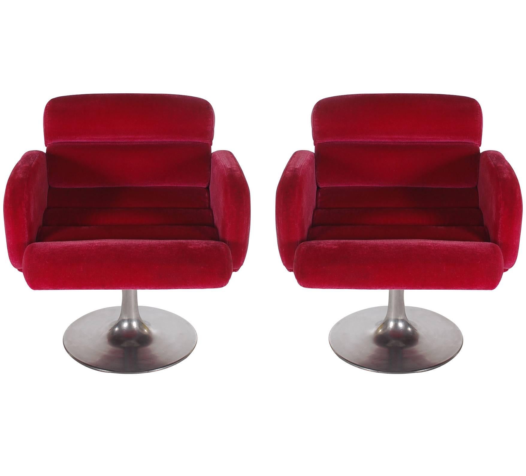 low profile swivel tulip chair