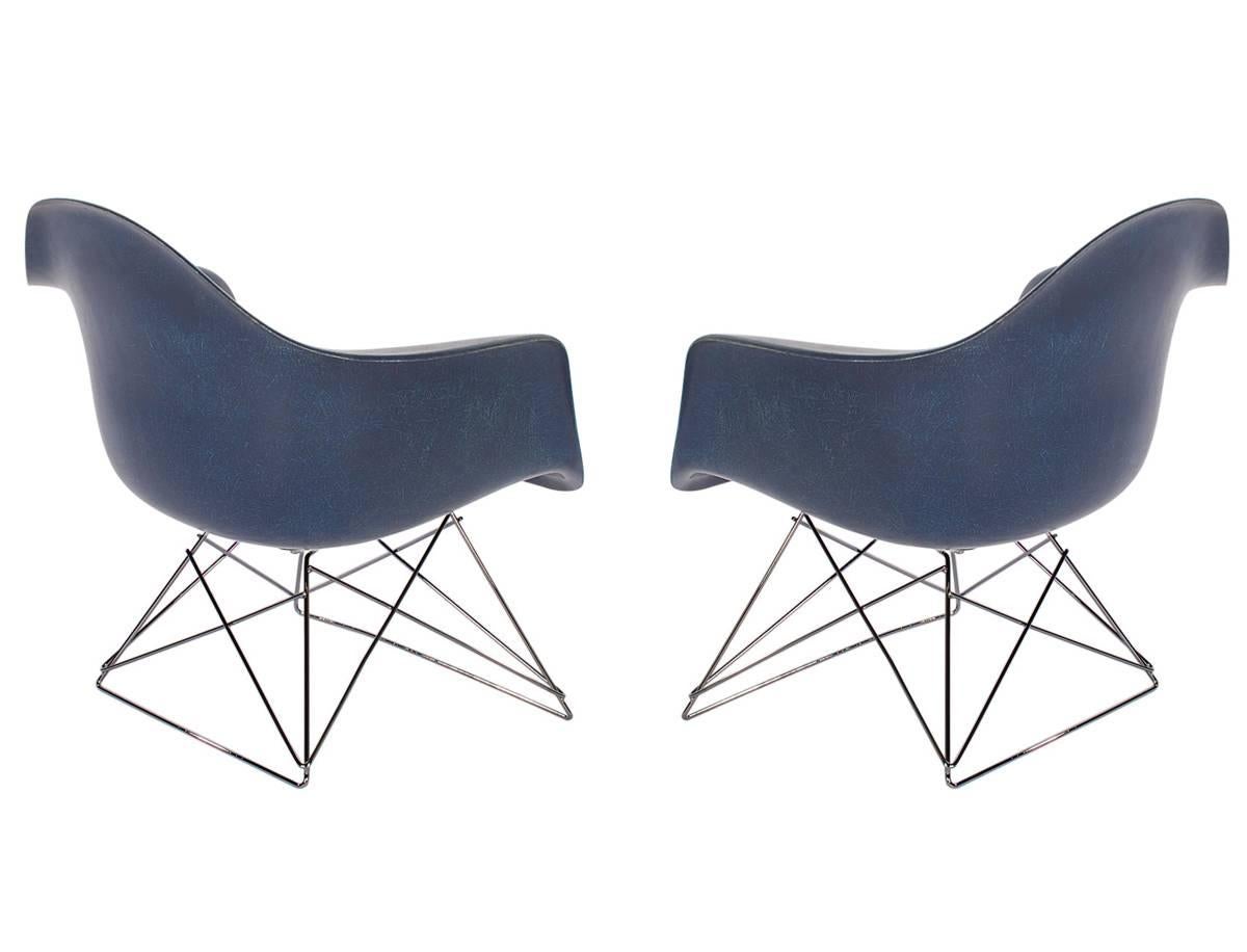 American Mid-Century Modern Charles Eames Herman Miller Fiberglass Lounge Chairs in Navy