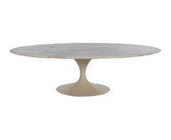 Mid-Century Modern Eero Saarinen Oval Marble Tulip Cocktail Table for Knoll