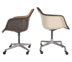 Pair of Mid-Century Modern Charles Eames Herman Miller Office Chairs on Casters