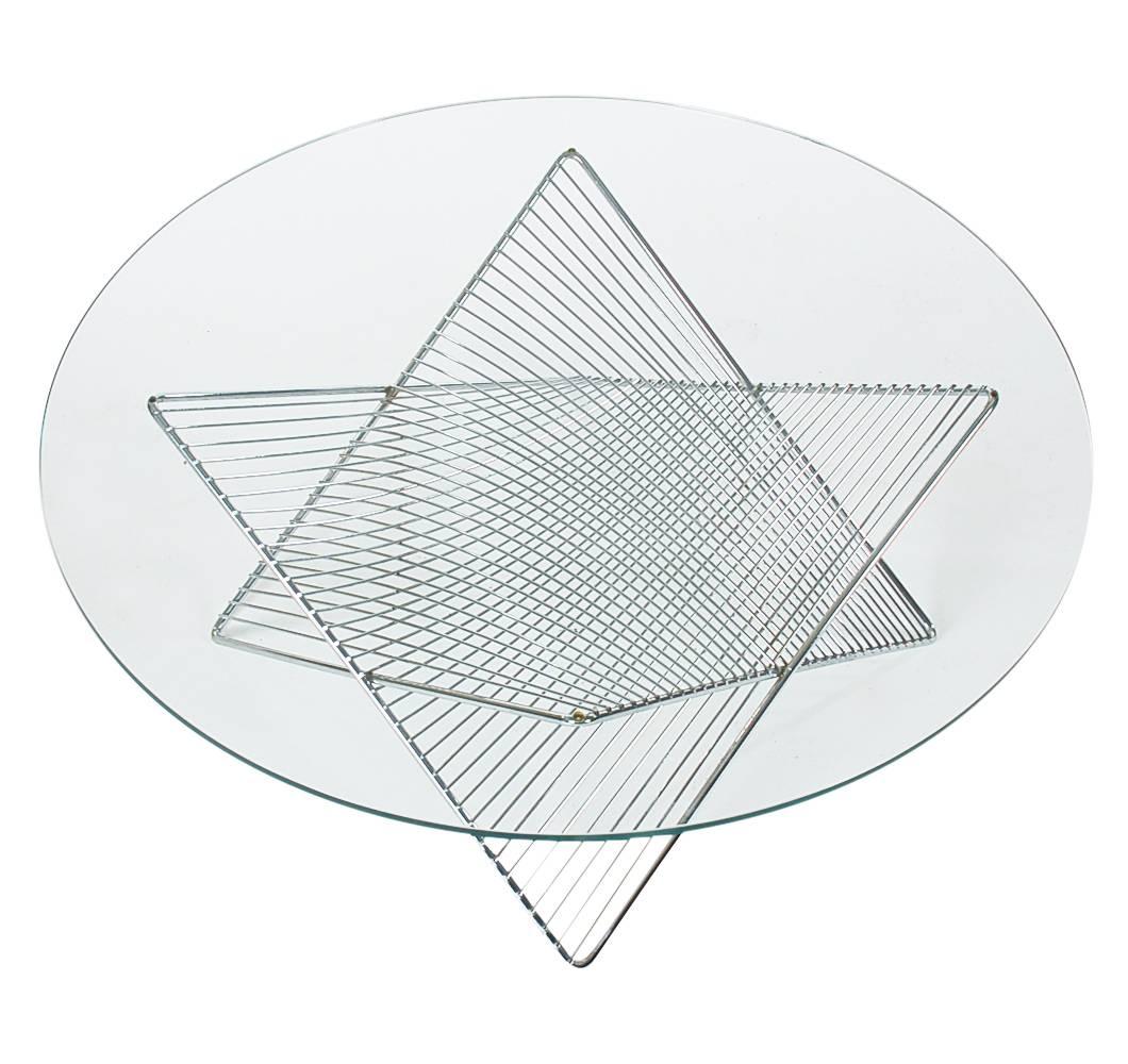 Mid-Century Modern Sculptural Geometric Chrome and Glass Round Cocktail Table In Excellent Condition In Philadelphia, PA