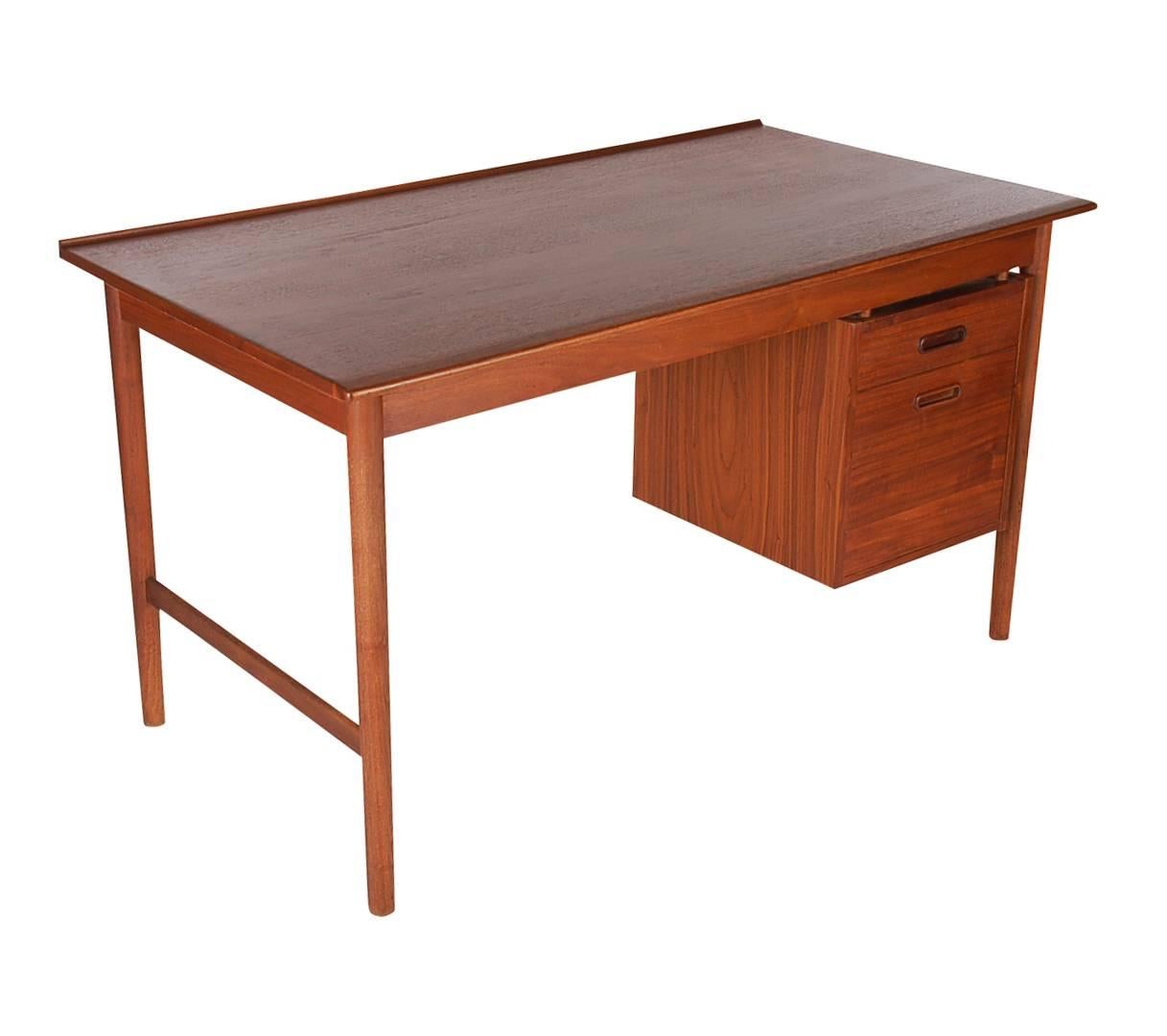 Midcentury Danish Modern Desks in Walnut and Teak by Folke Ohlsson for DUX In Excellent Condition In Philadelphia, PA