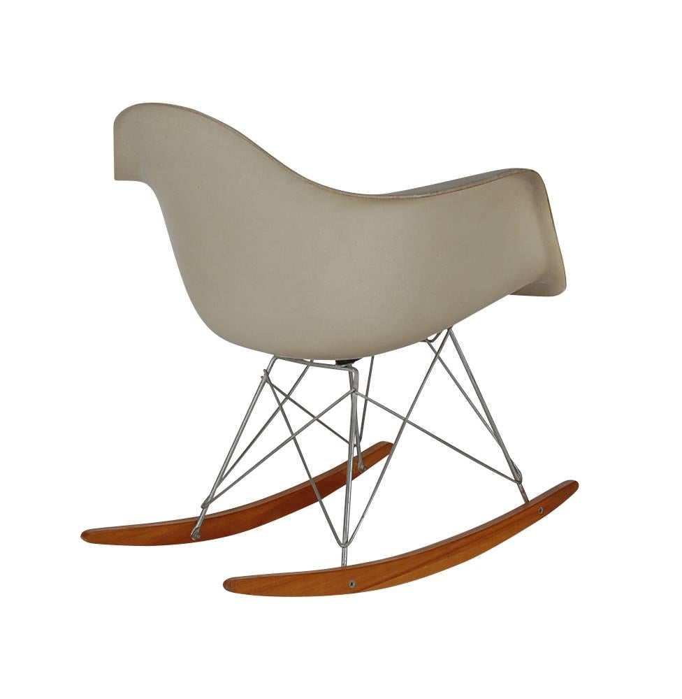 eames fiberglass rocking chair