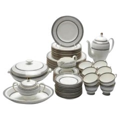 Wedgewood Servizio da tavola in porcellana d'osso nera "Colonnade" per 12 persone