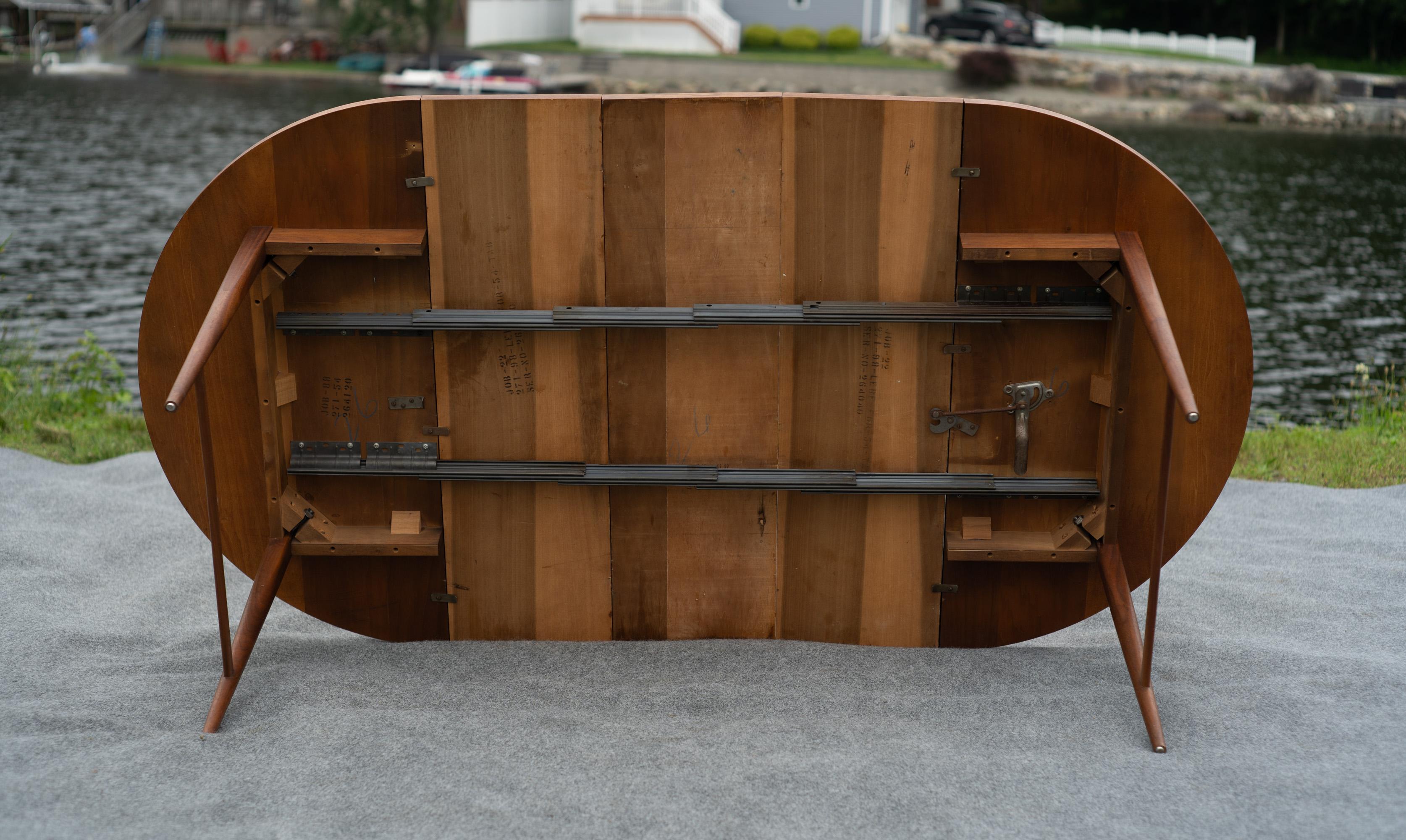 Paul McCobb for Lane 'Delineator' Walnut Extension Dining Table with 3 Leaves For Sale 7